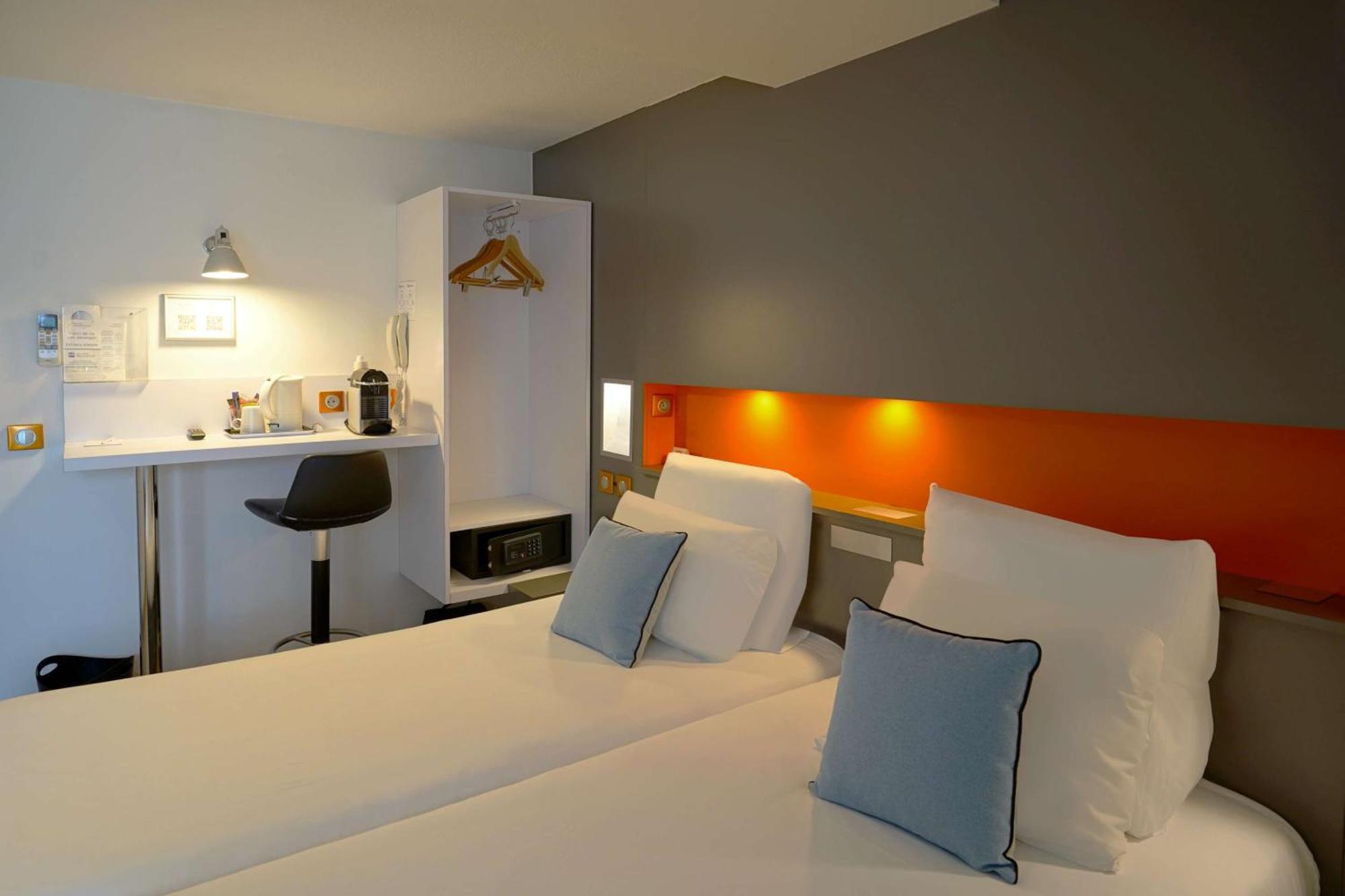 Premium Twin Room