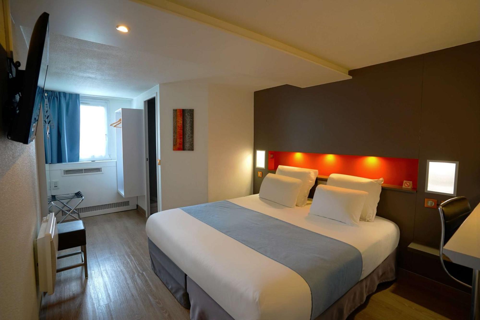 Premium Queen Room