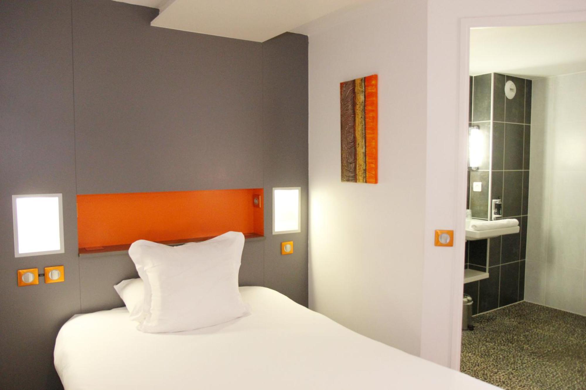 Premium Single Room