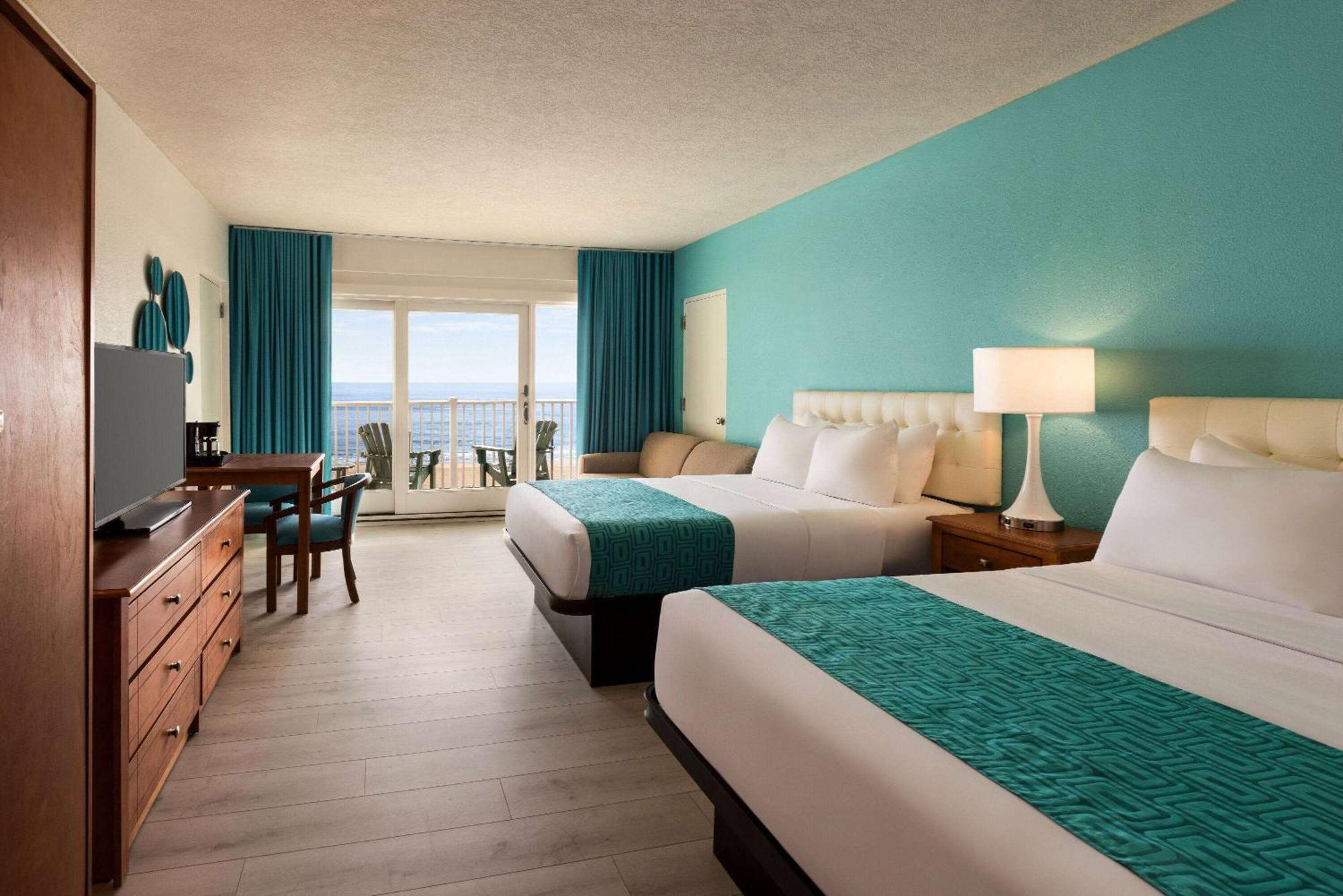 Oceanfront Room Two Double Beds