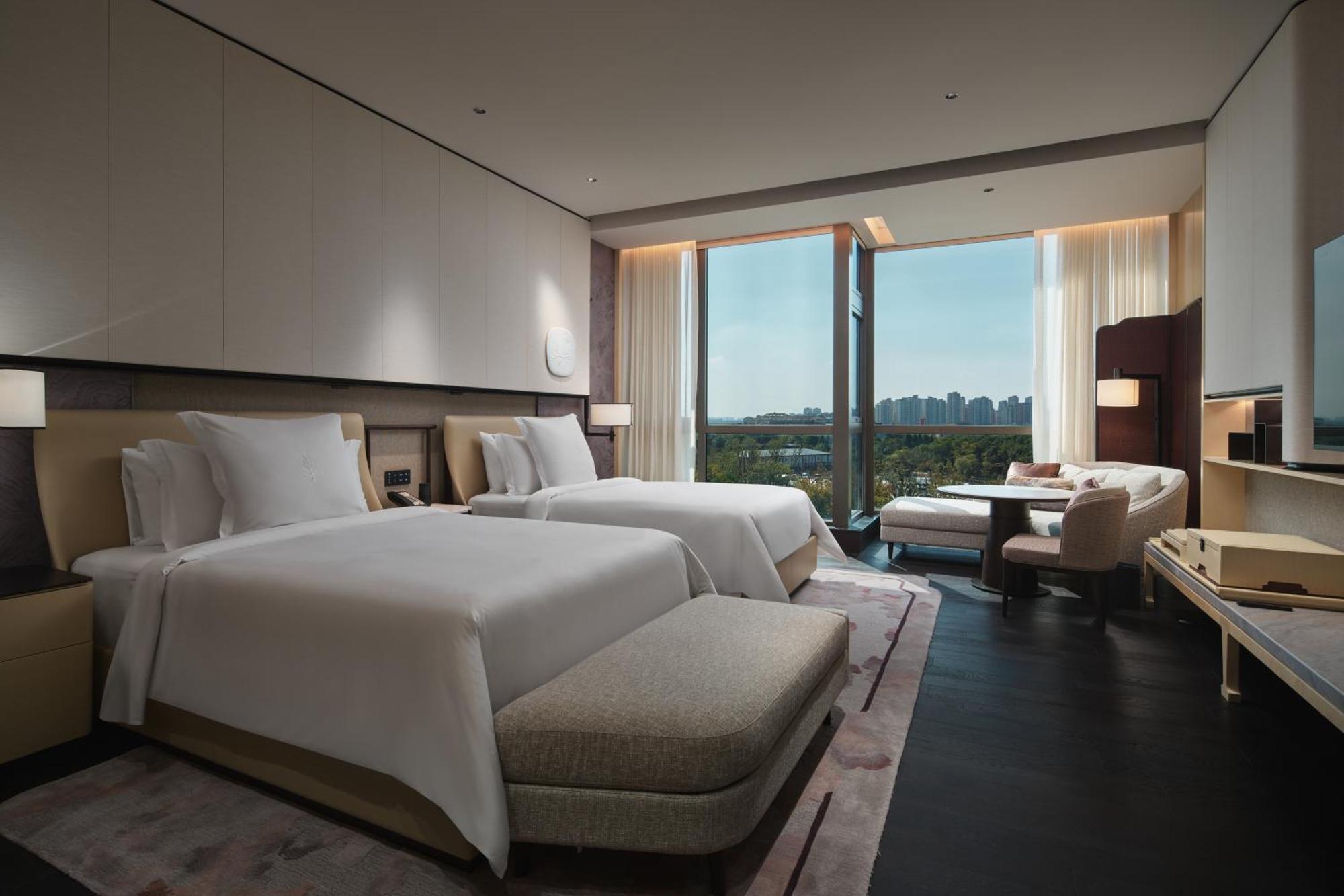 Deluxe Garden View Room Twin