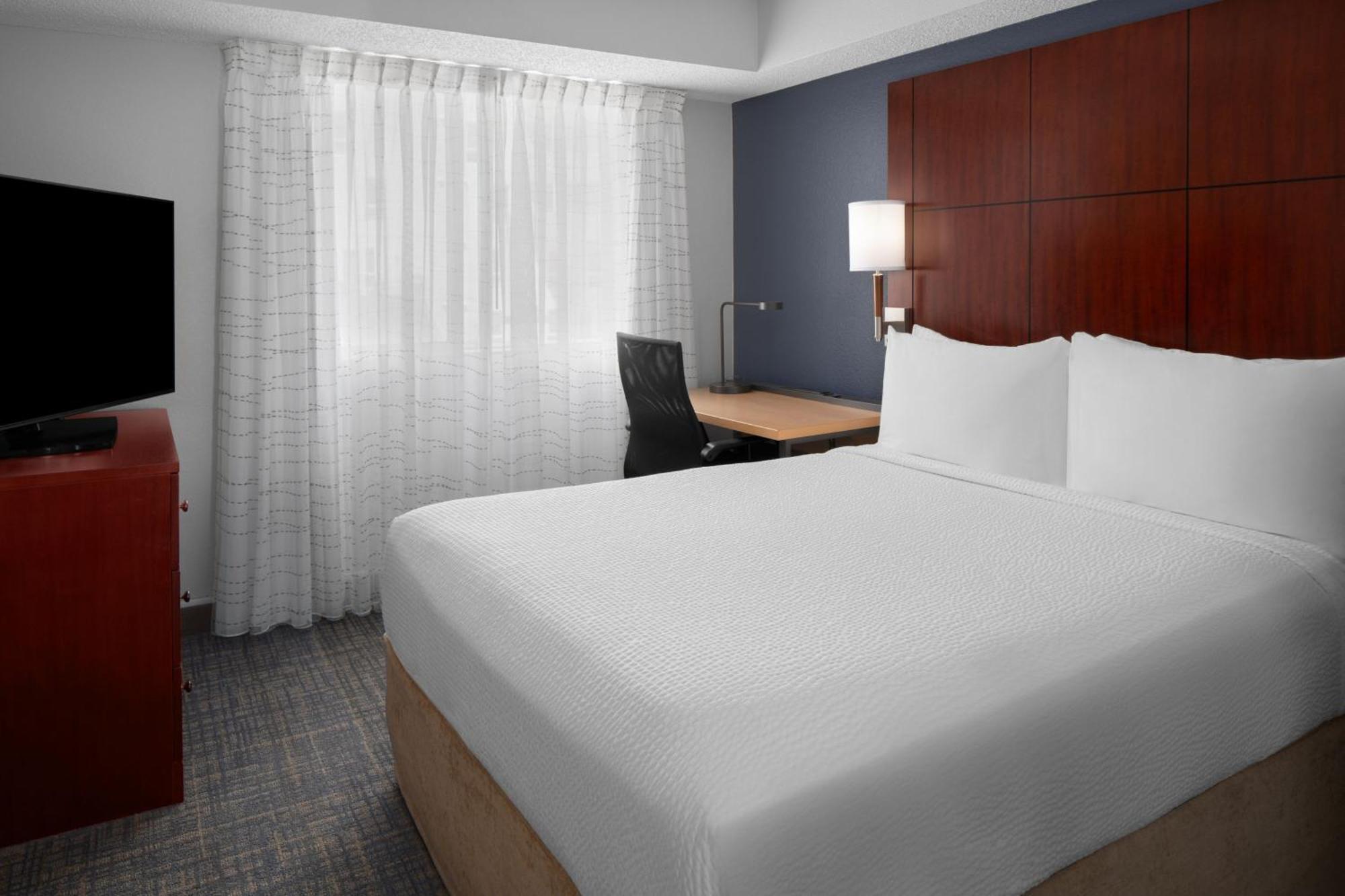 Two-Bedroom Suite,1541149783:JPEG