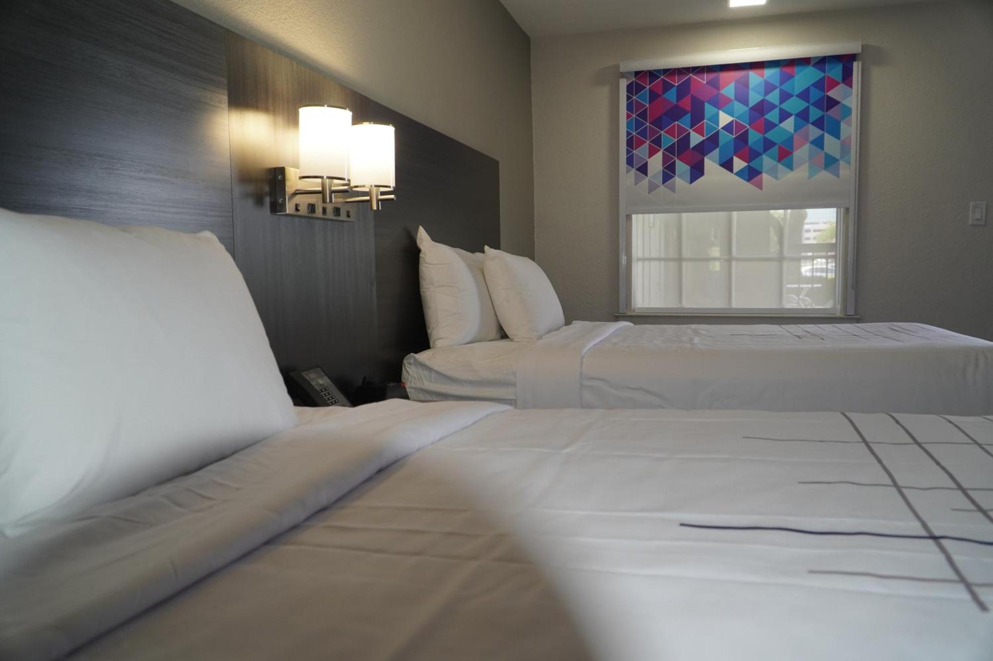 Double Room Two Double Beds Non-Smoking