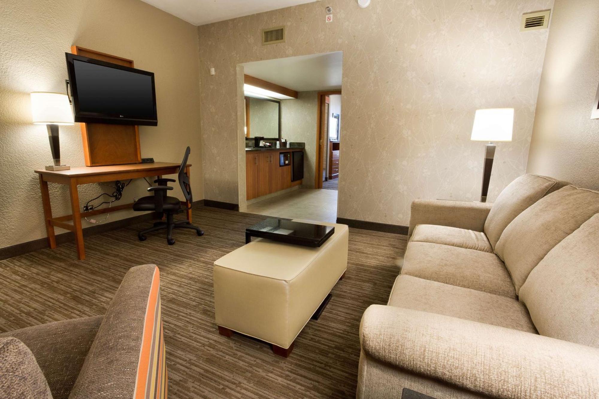 Queen Suite with Two Queen Beds