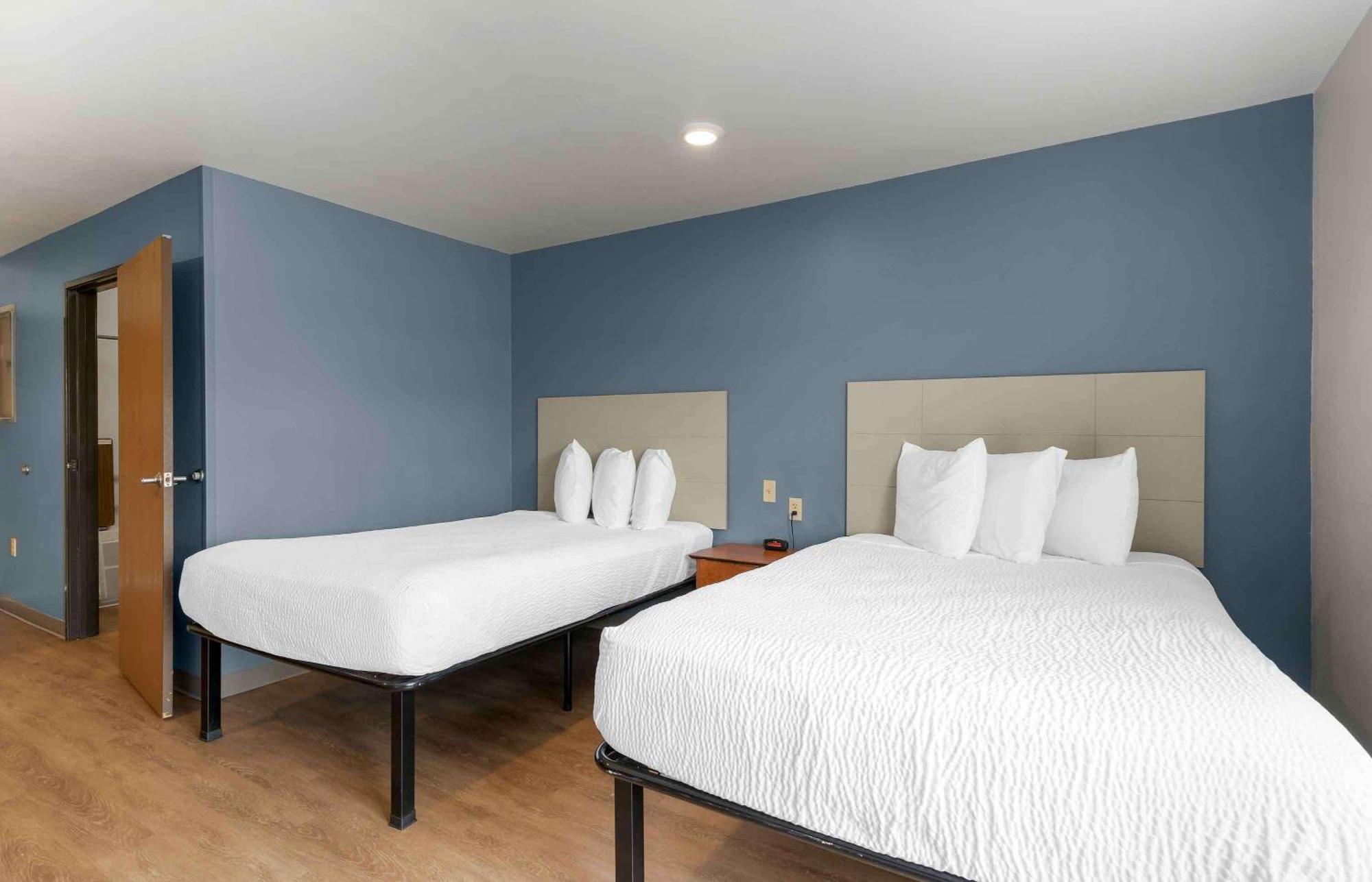Double Room Two Double Beds Non-Smoking