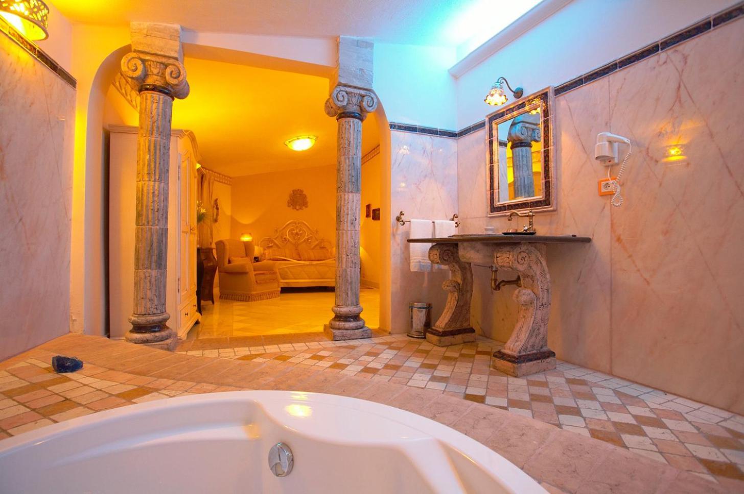 Deluxe Junior Suite