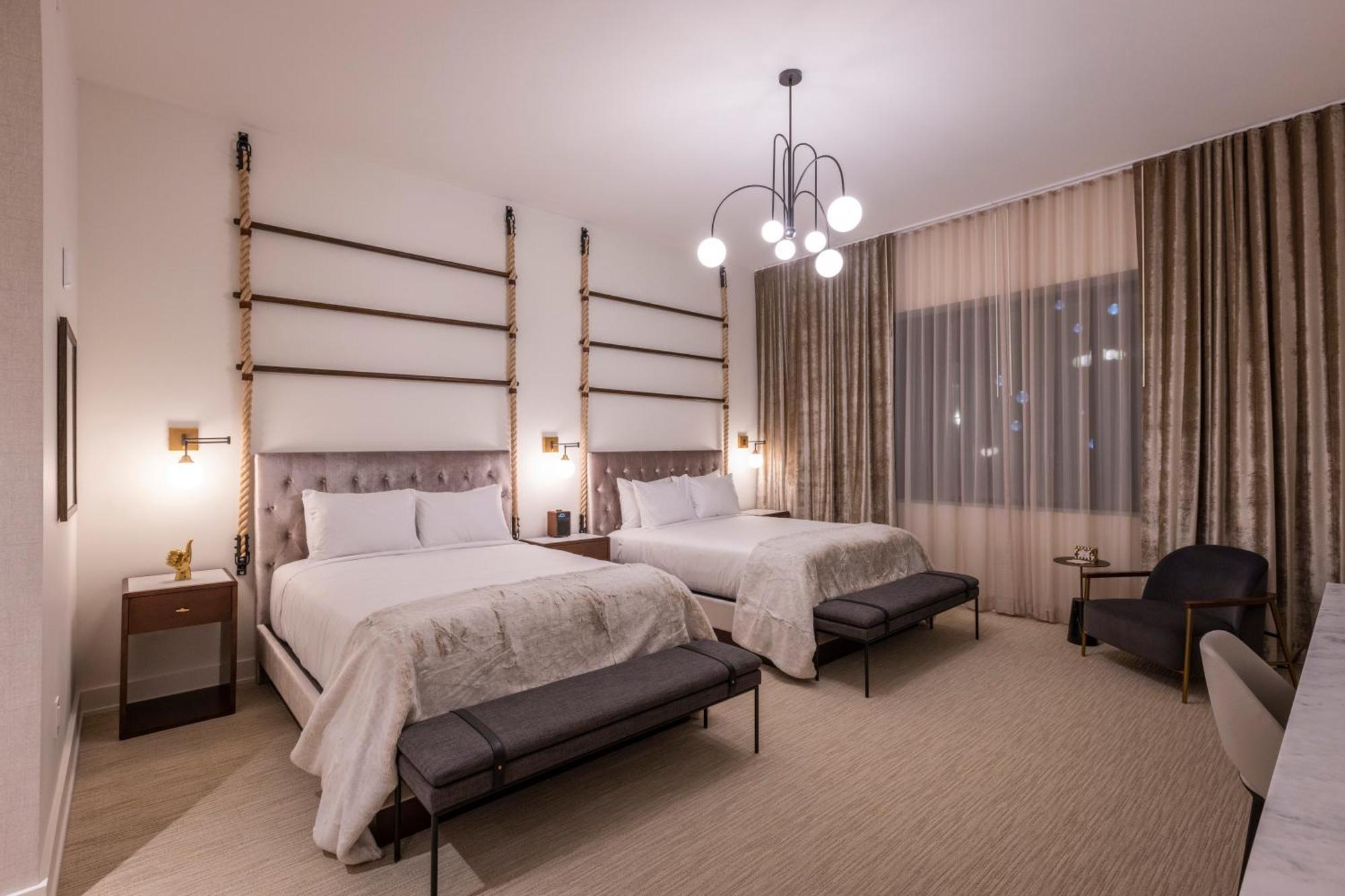 Superior King Room