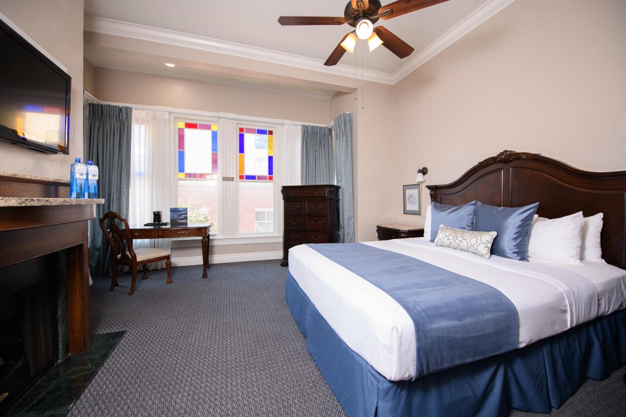 Standard King Room