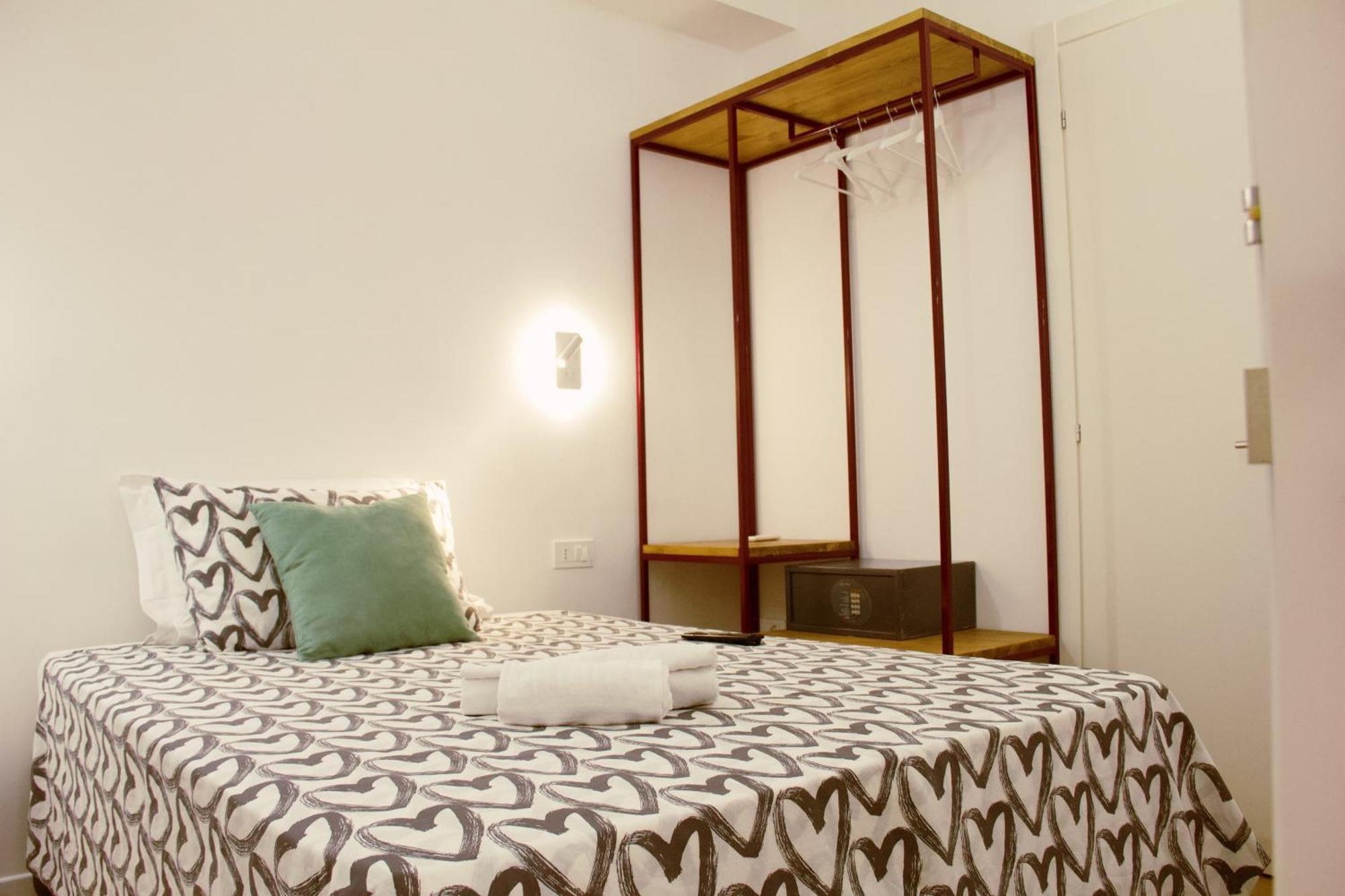 Deluxe Single Room Annex Building
