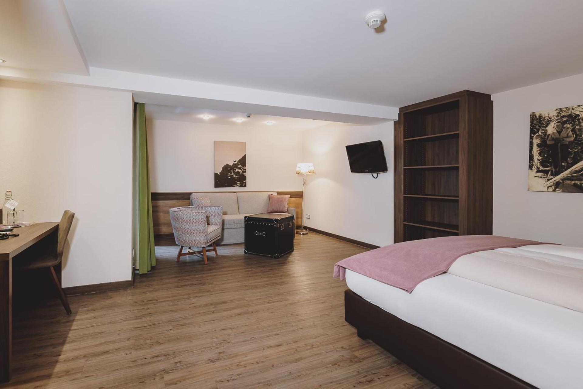 Superior Double or Twin Room,1544413183:JPEG