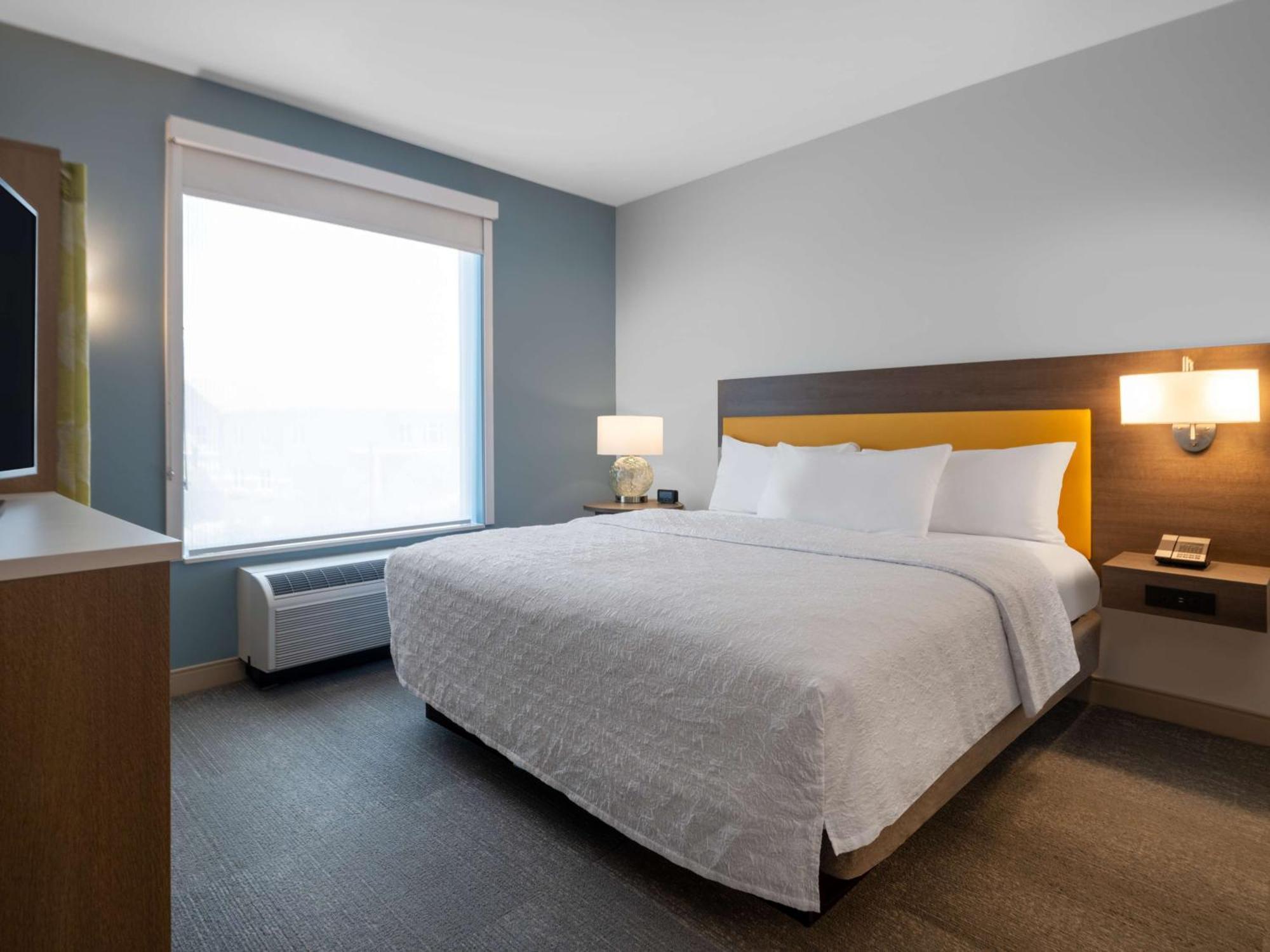 One-Bedroom King Suite,1544656846:JPEG