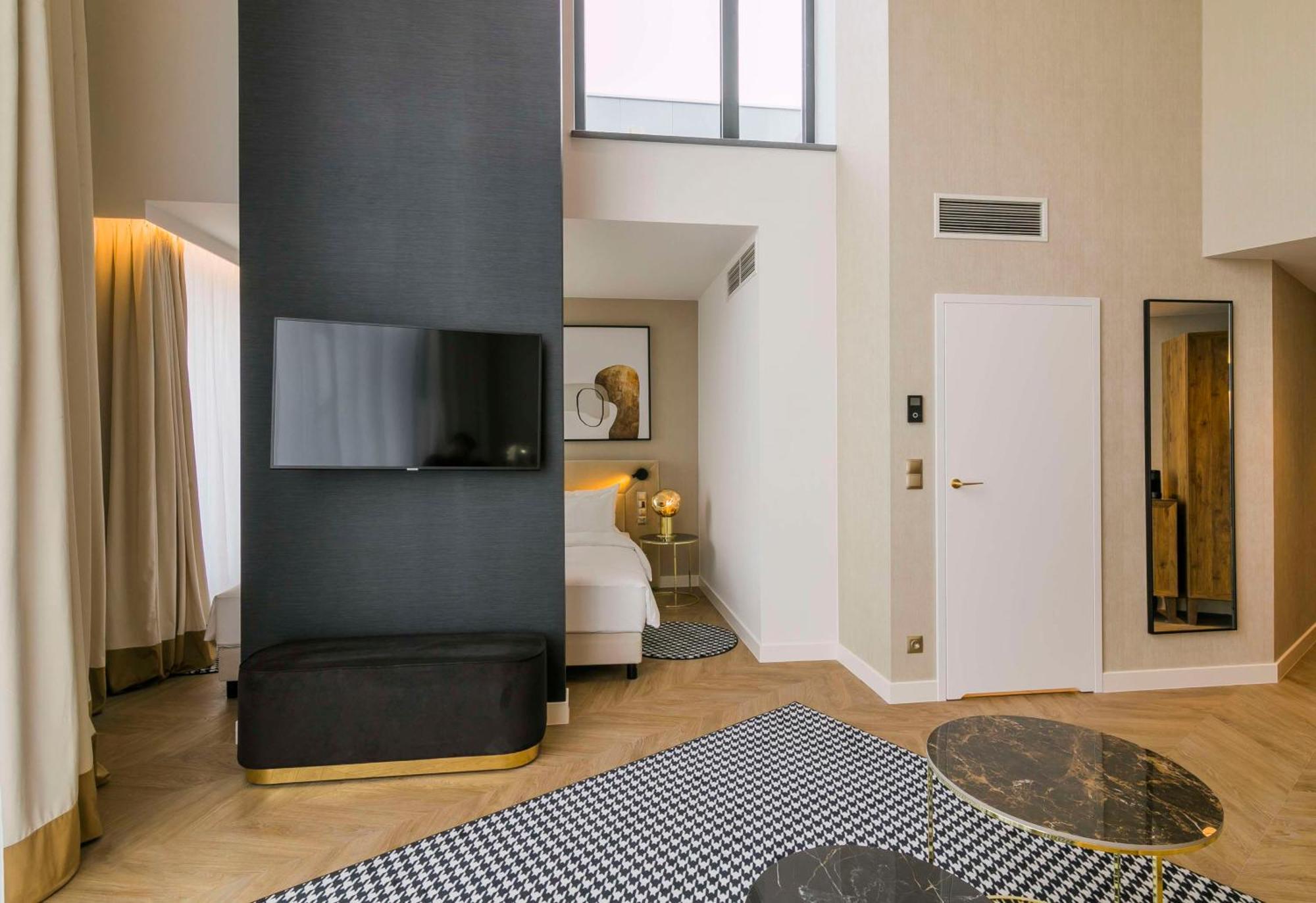 Junior Suite with Balcony
