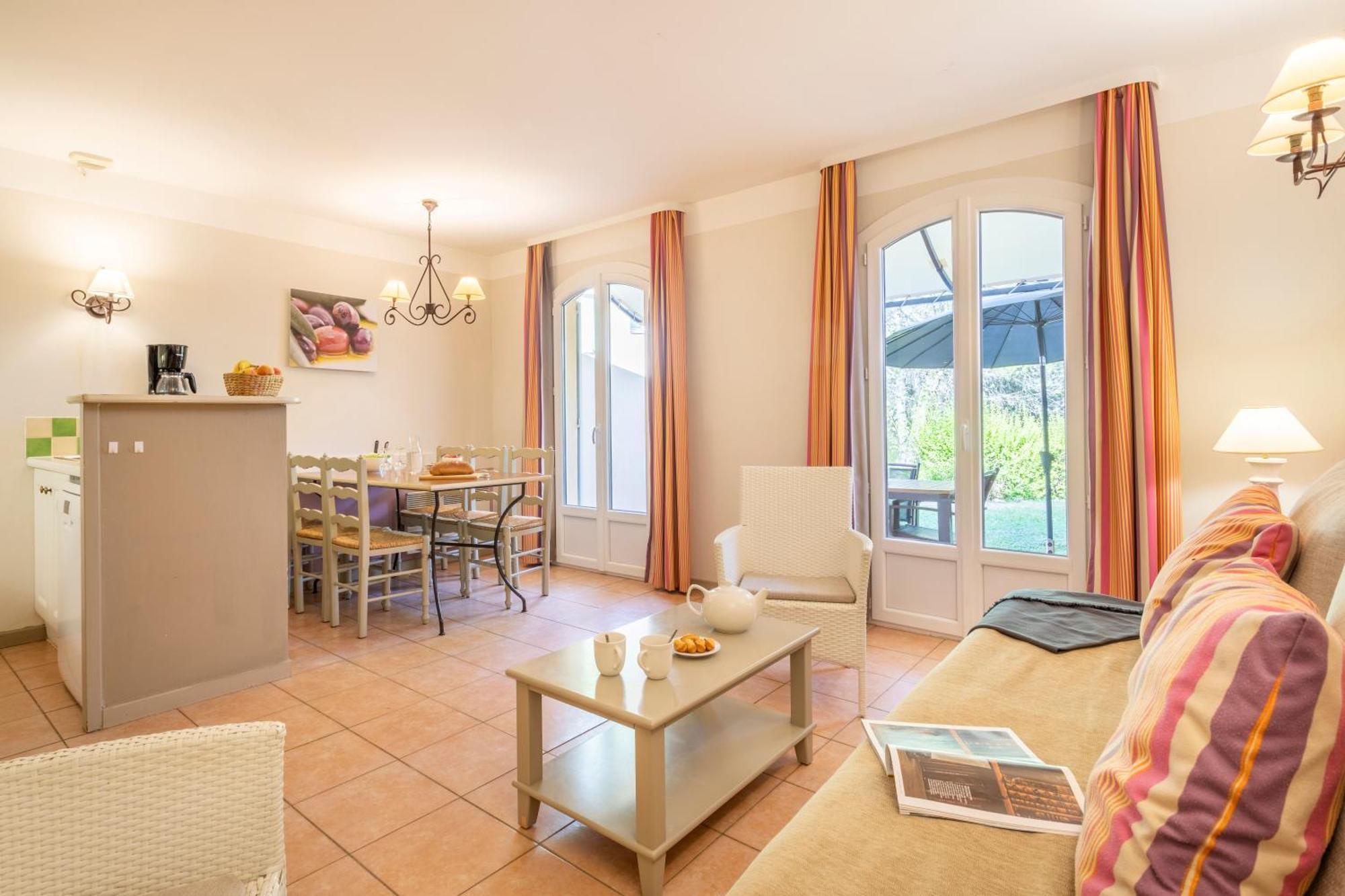 Two-Bedroom Duplex House Sleeping Alcove Garden Taillades District,1545191197:JPEG
