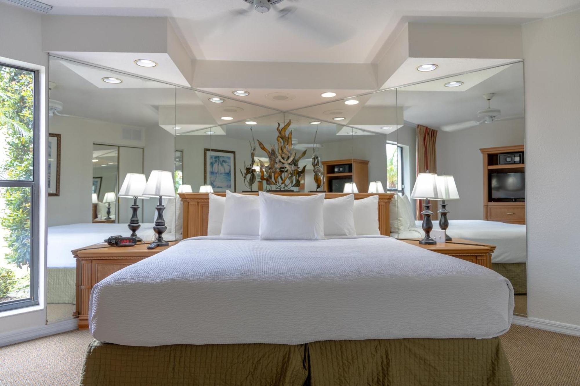 One-Bedroom Suite,1558078294:JPEG
