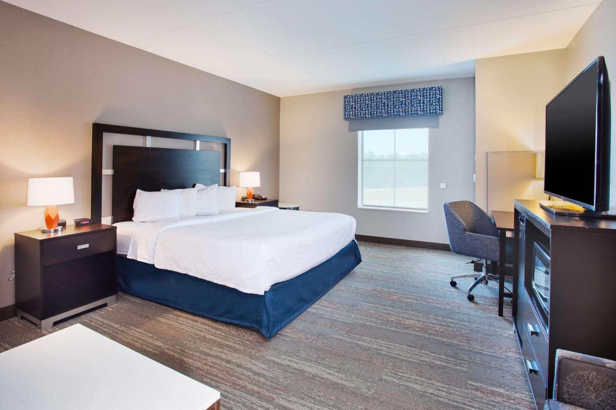 King Room King Bed Non-Smoking