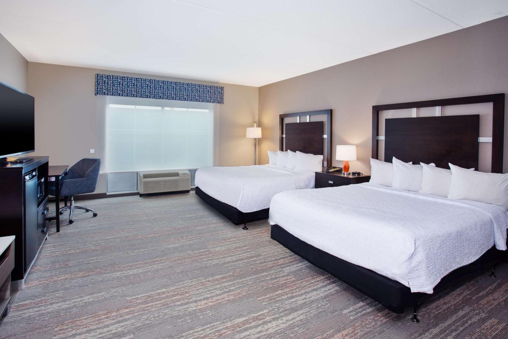 Queen Room Two Queen Beds Roll Shower Mobility Hearing Access or Non-Smoking