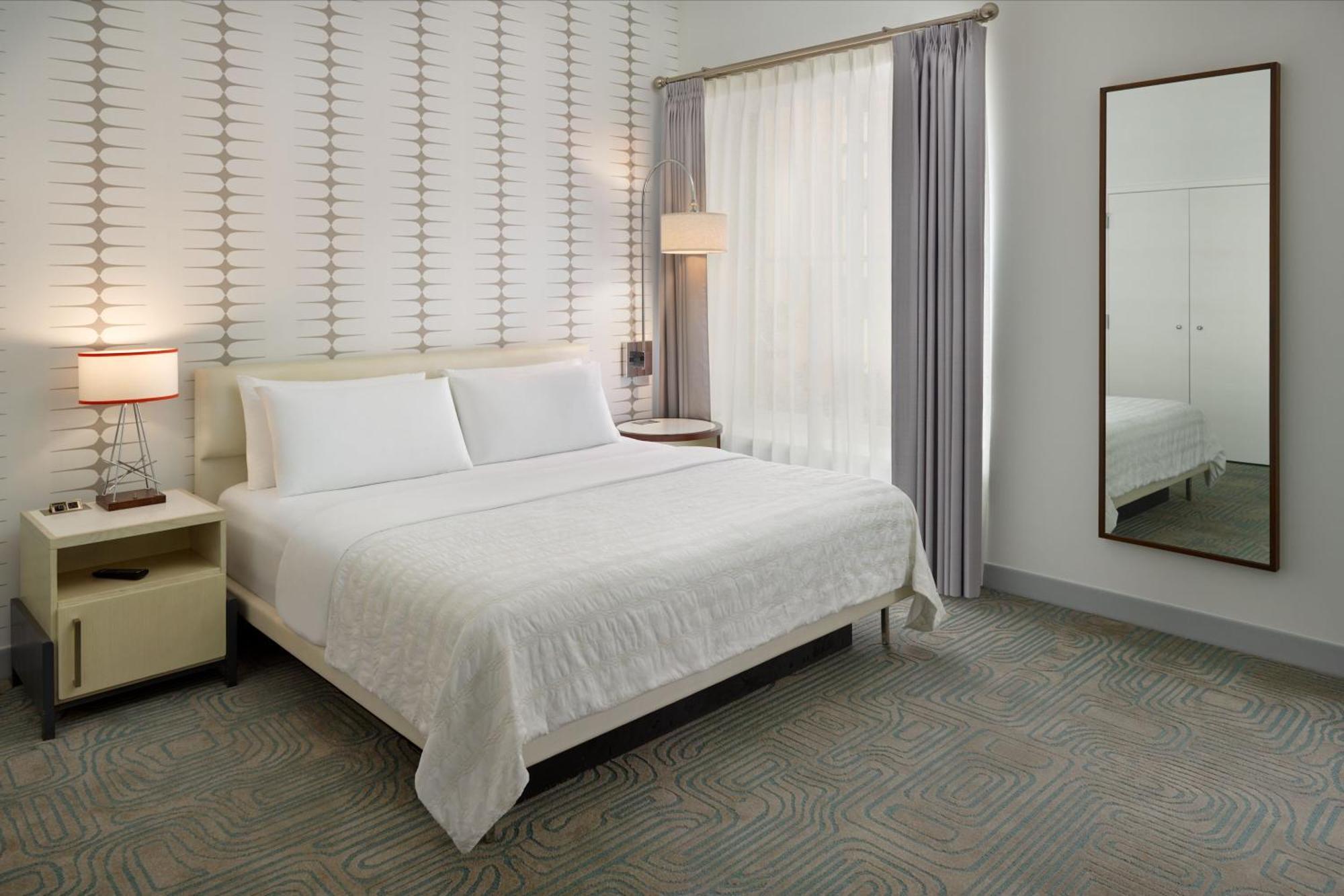 Guest Room 1 King