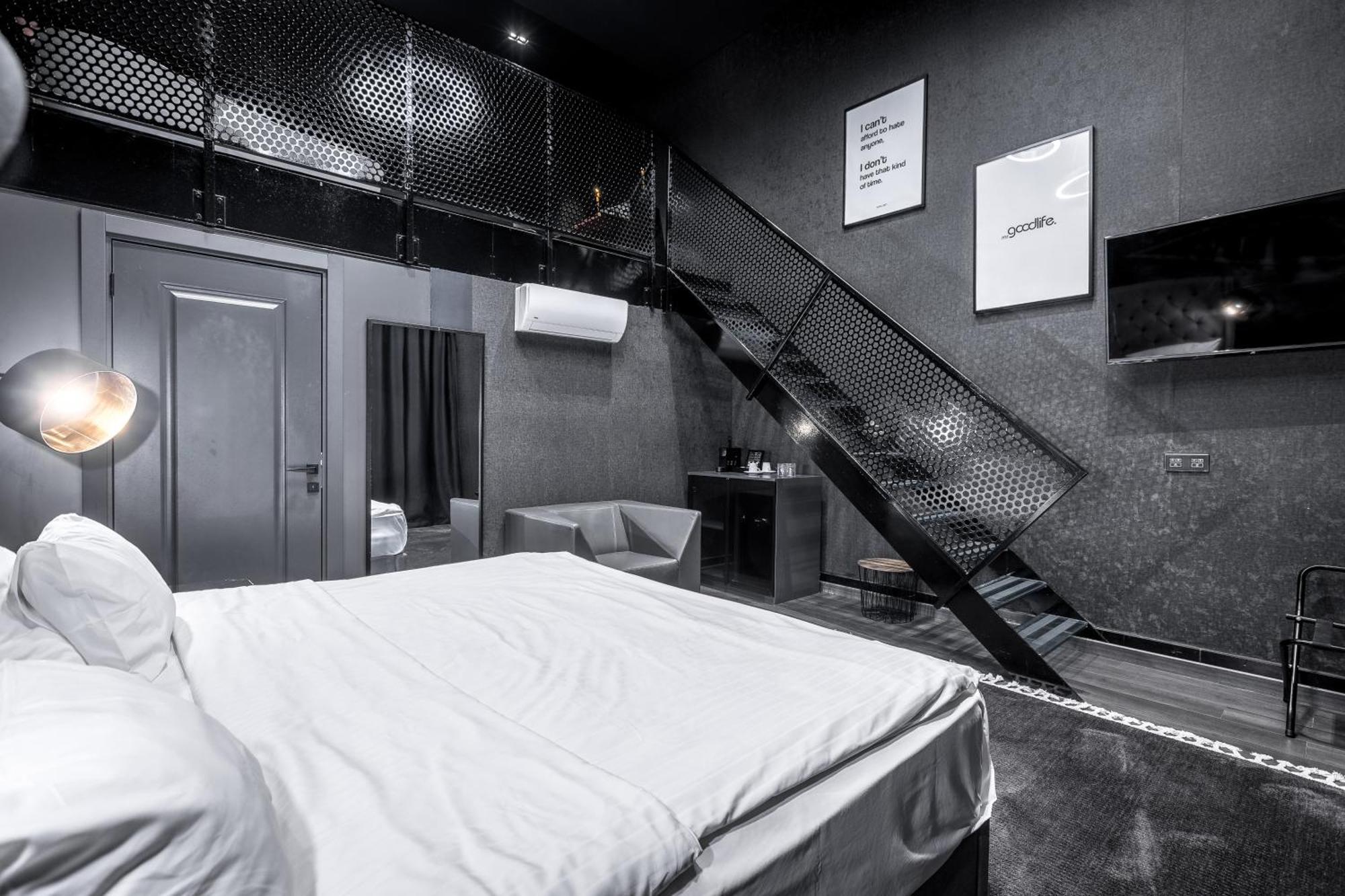 Black Loft