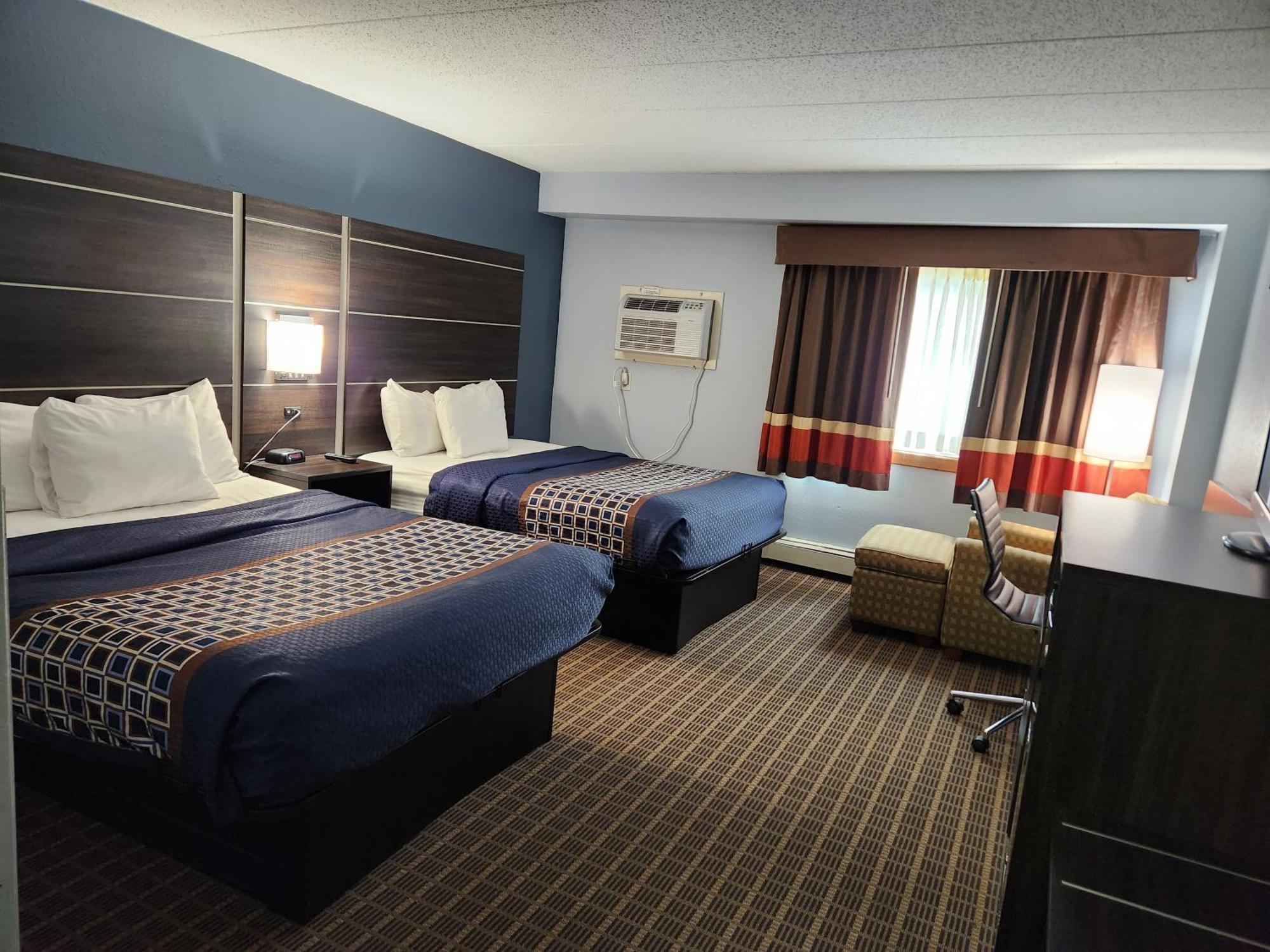Queen Room Two Queen Beds