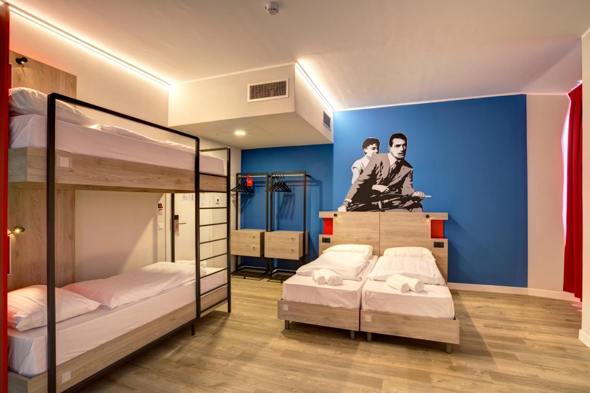 Bed 4-Bed Mixed Dormitory Room