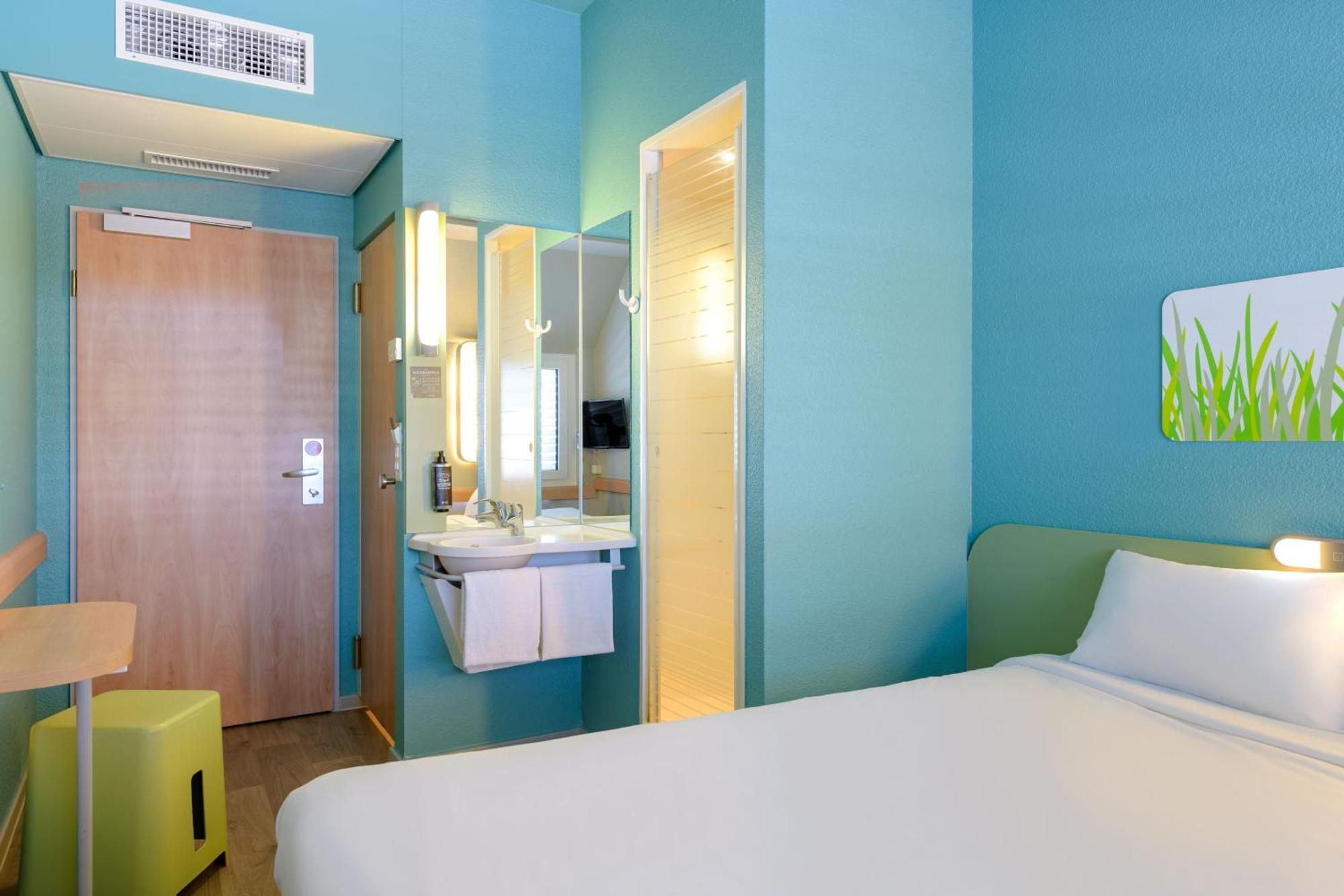 Double Room One Double Bed