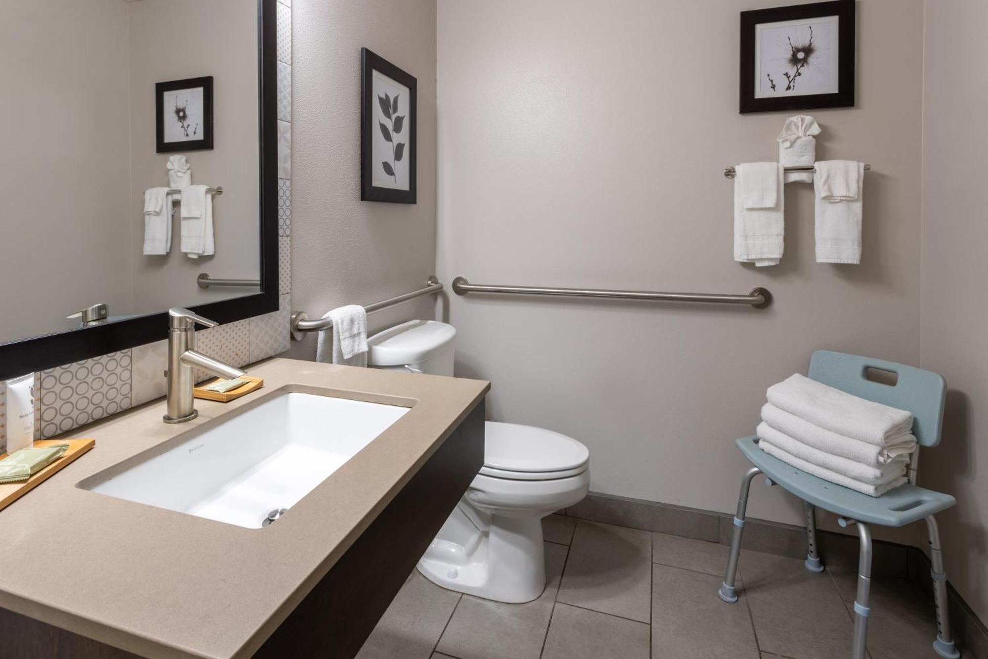 Queen Room Two Queen Beds Disability Access or Non-Smoking