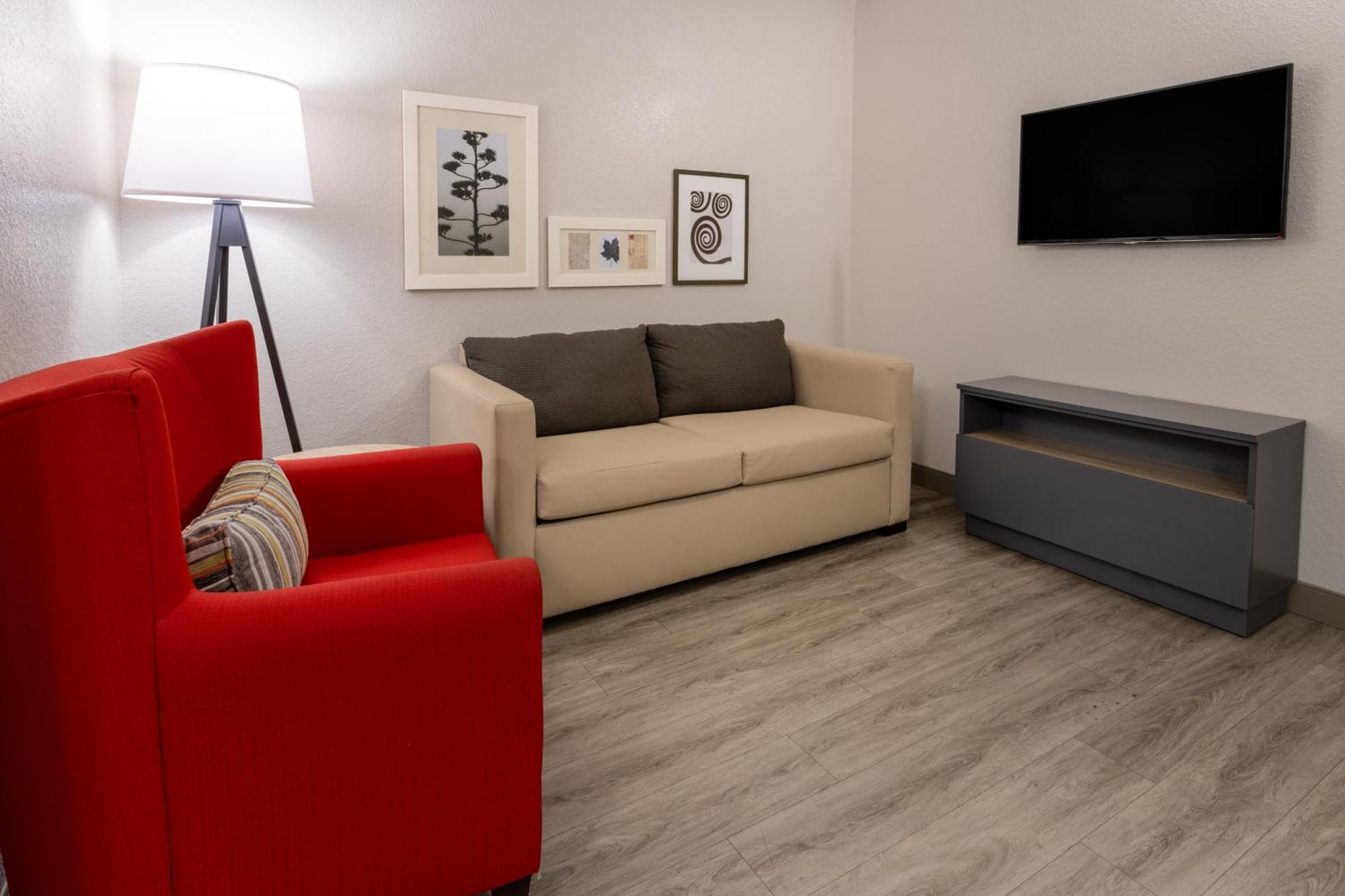 One-Bedroom King Suite Sofa Bed Non-Smoking