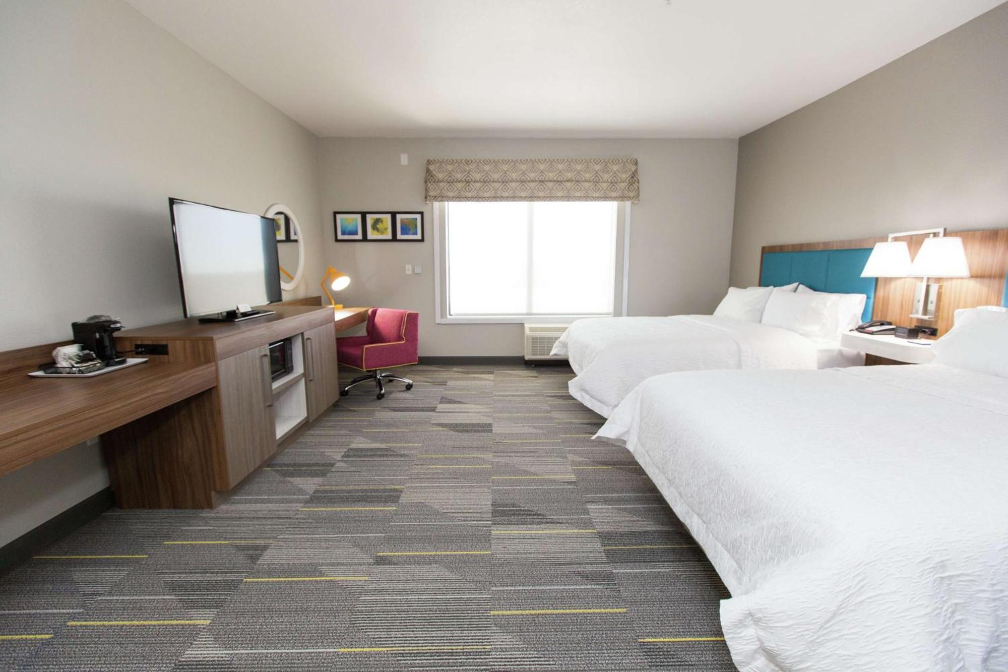 Queen Room Two Queen Beds Mobility Hearing Access