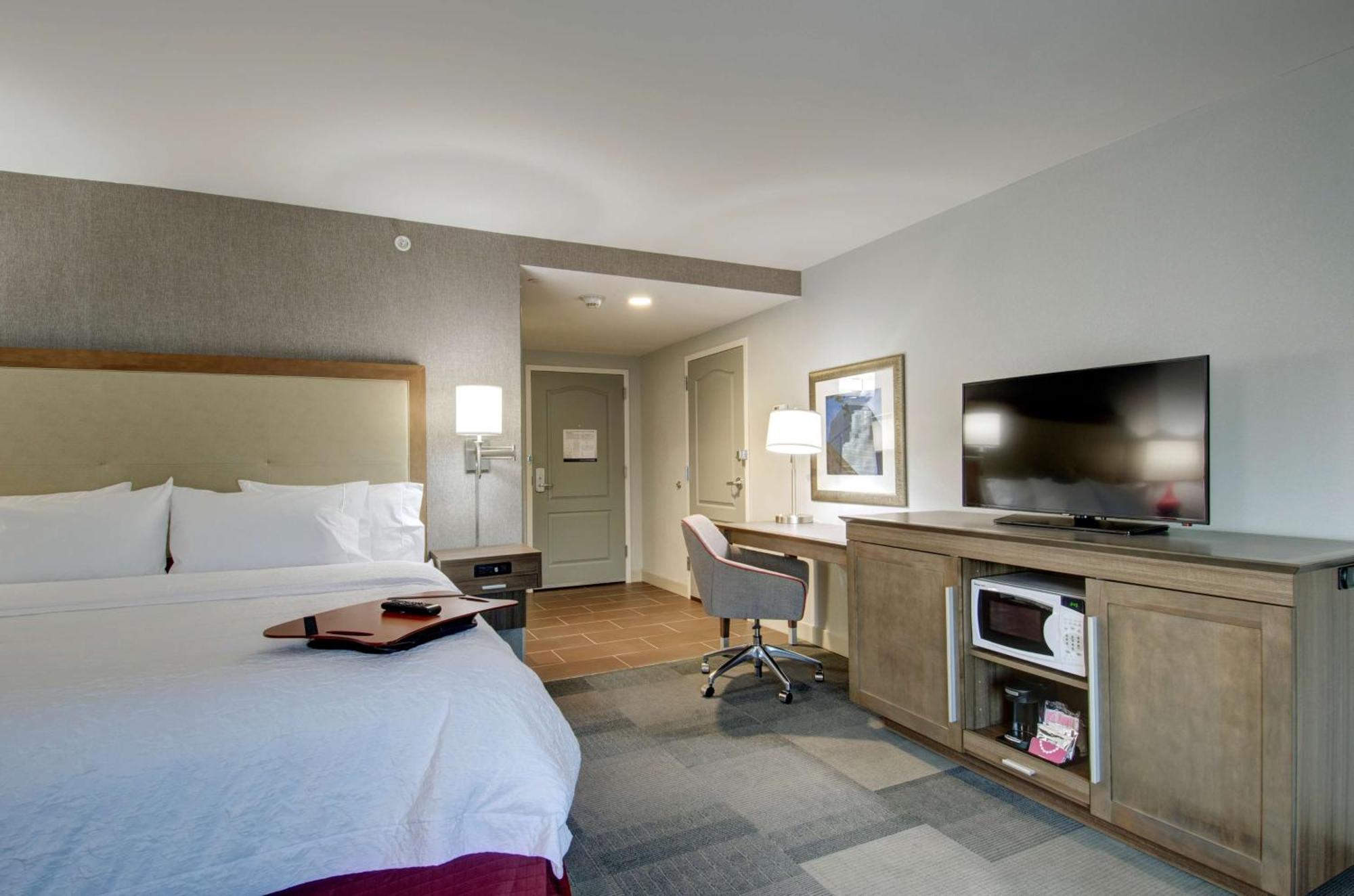King Room - Non-Smoking