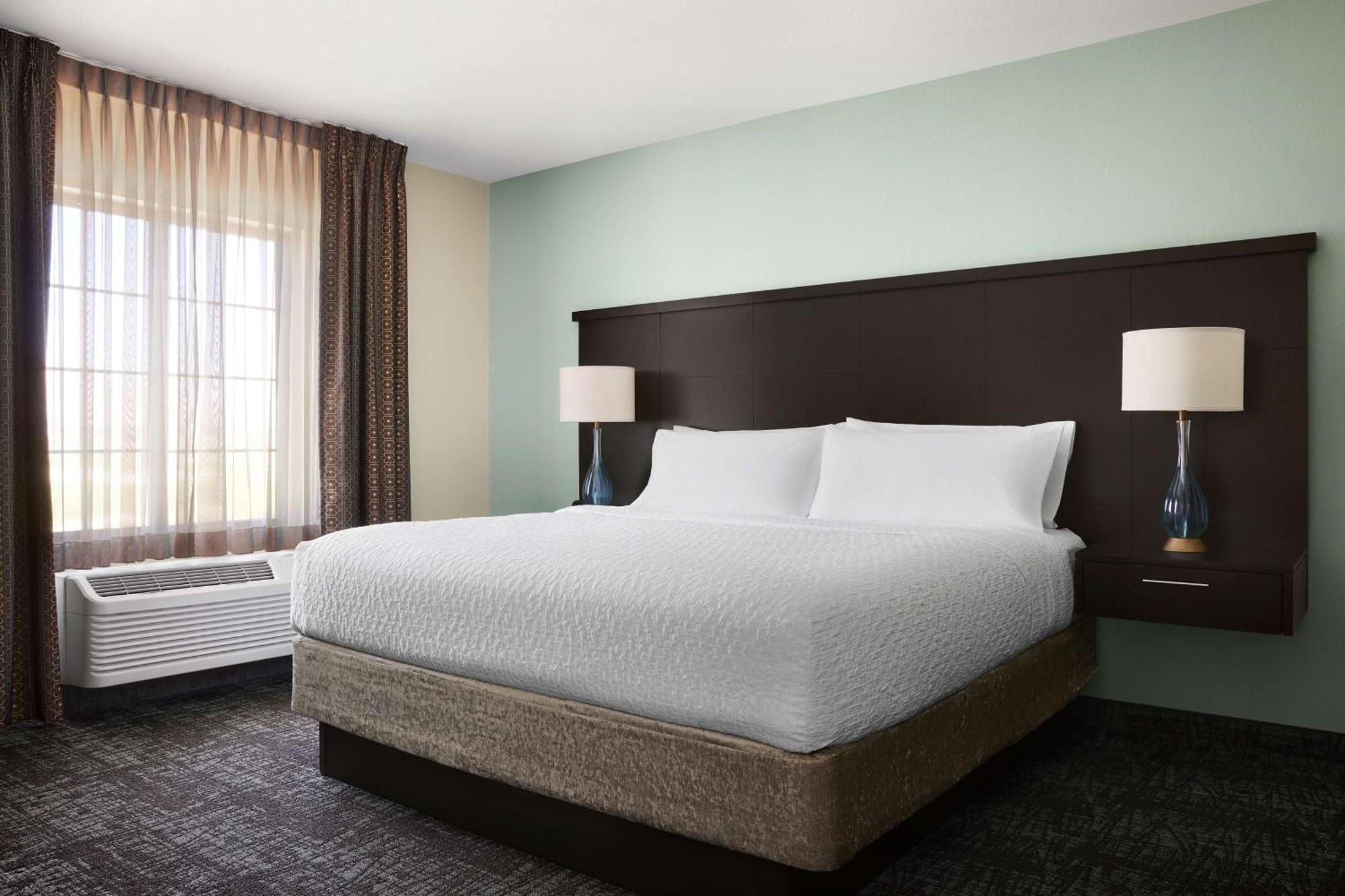 Two-Bedroom King Suite Two King Beds,1547537989:JPEG