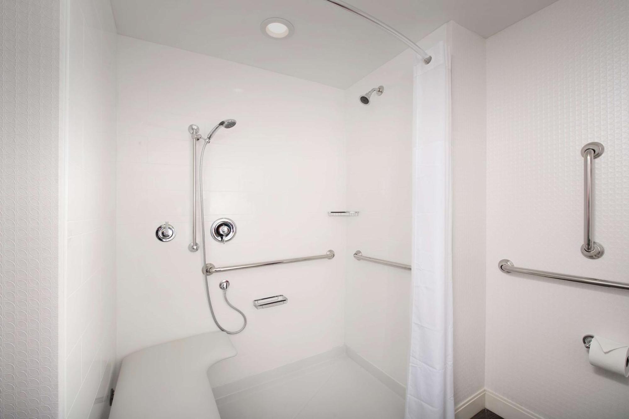 King Room Roll Shower Mobility Hearing Access or Non-Smoking