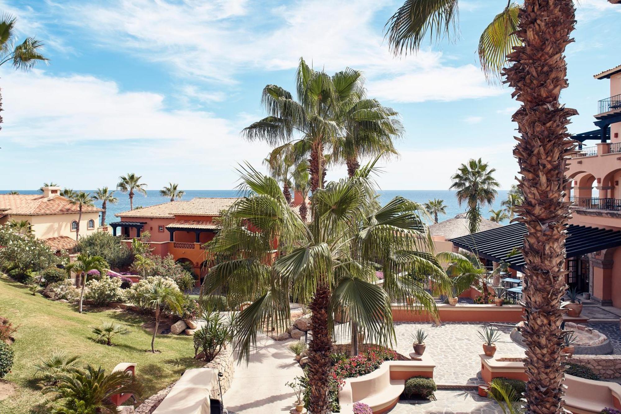 Cabo Queen Room Two Queen Beds Ocean View Balcony,1548492049:JPEG