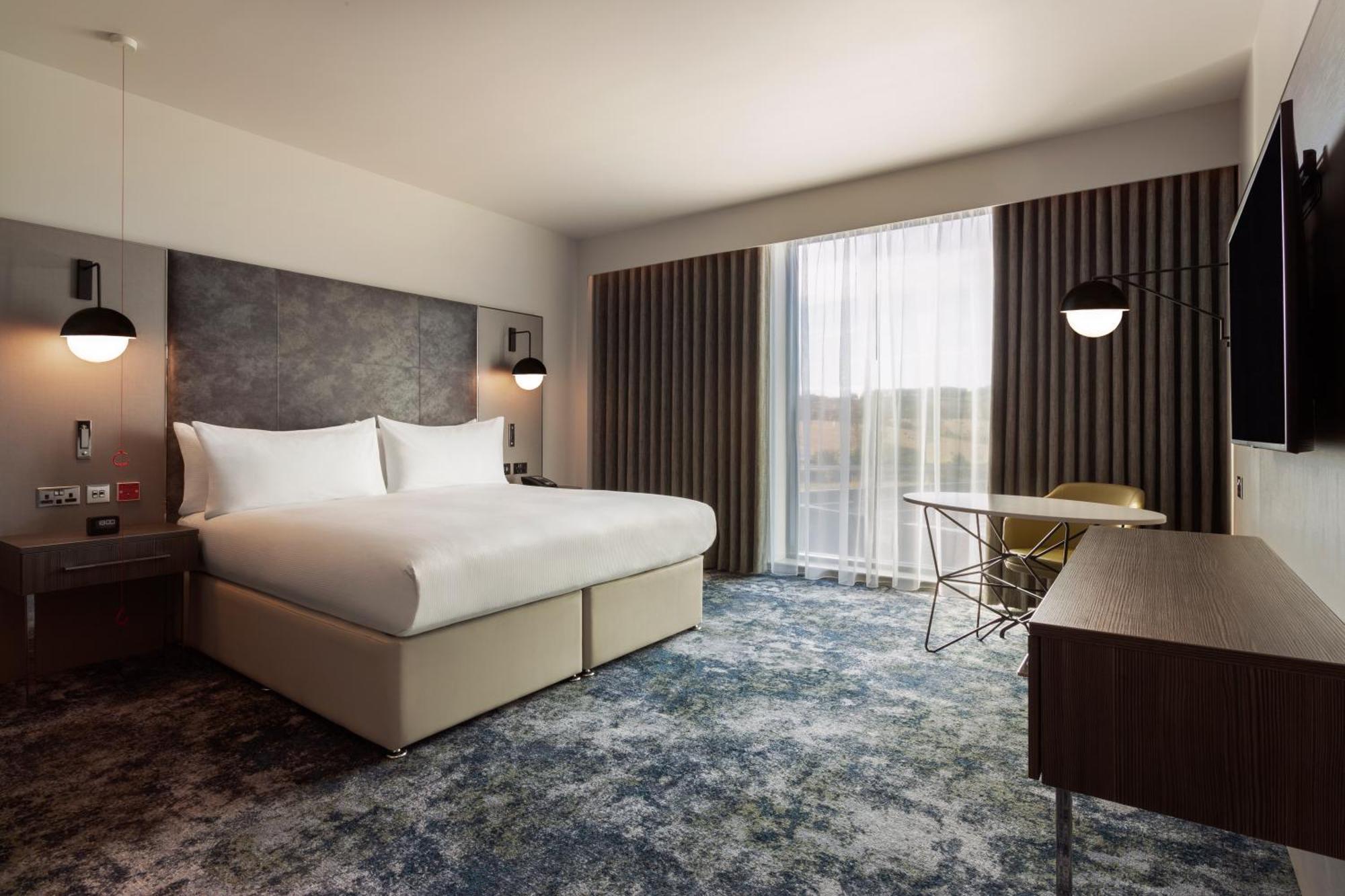 Queen Room Mobility Access
