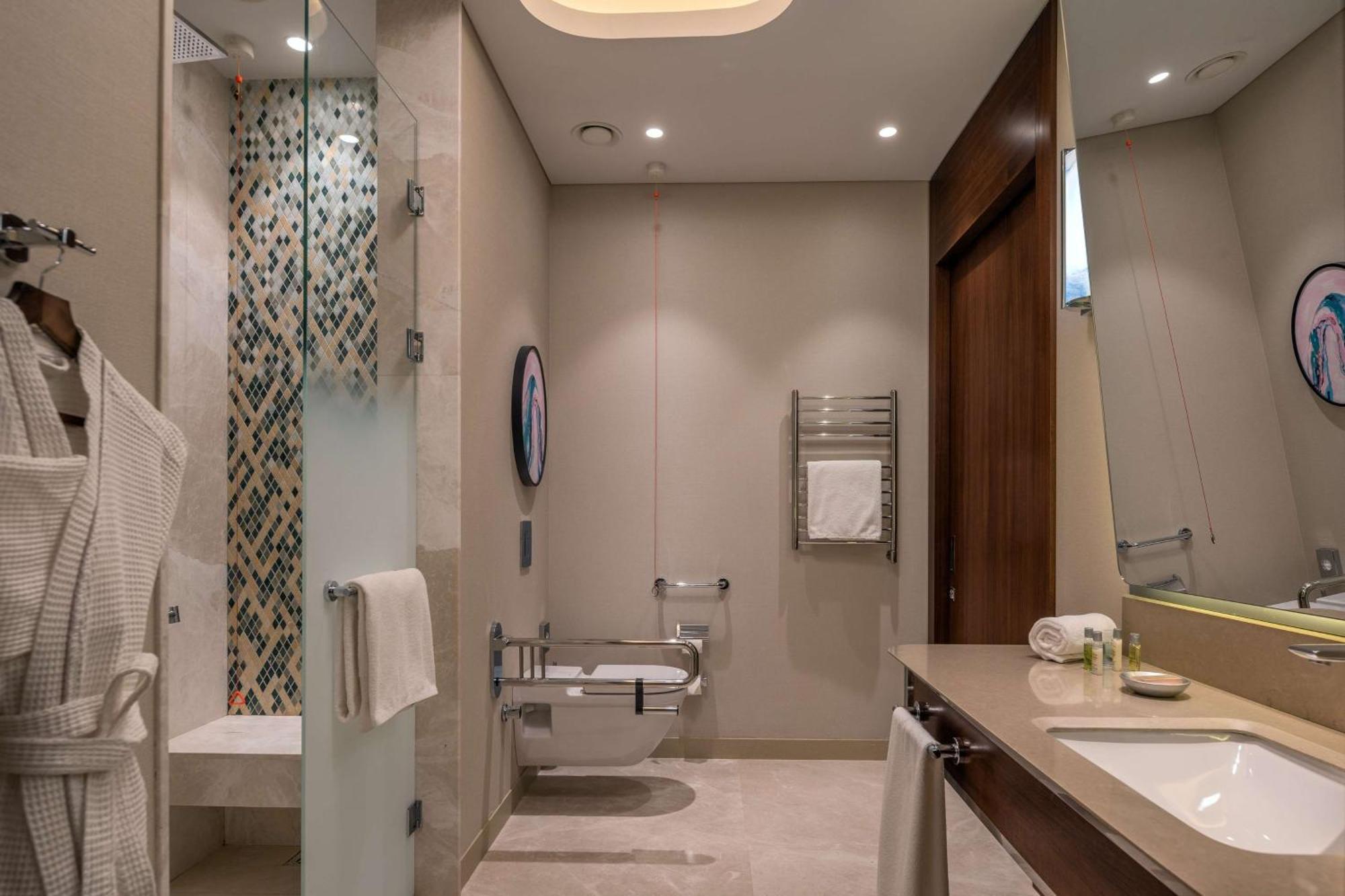 King Room Mobility Access