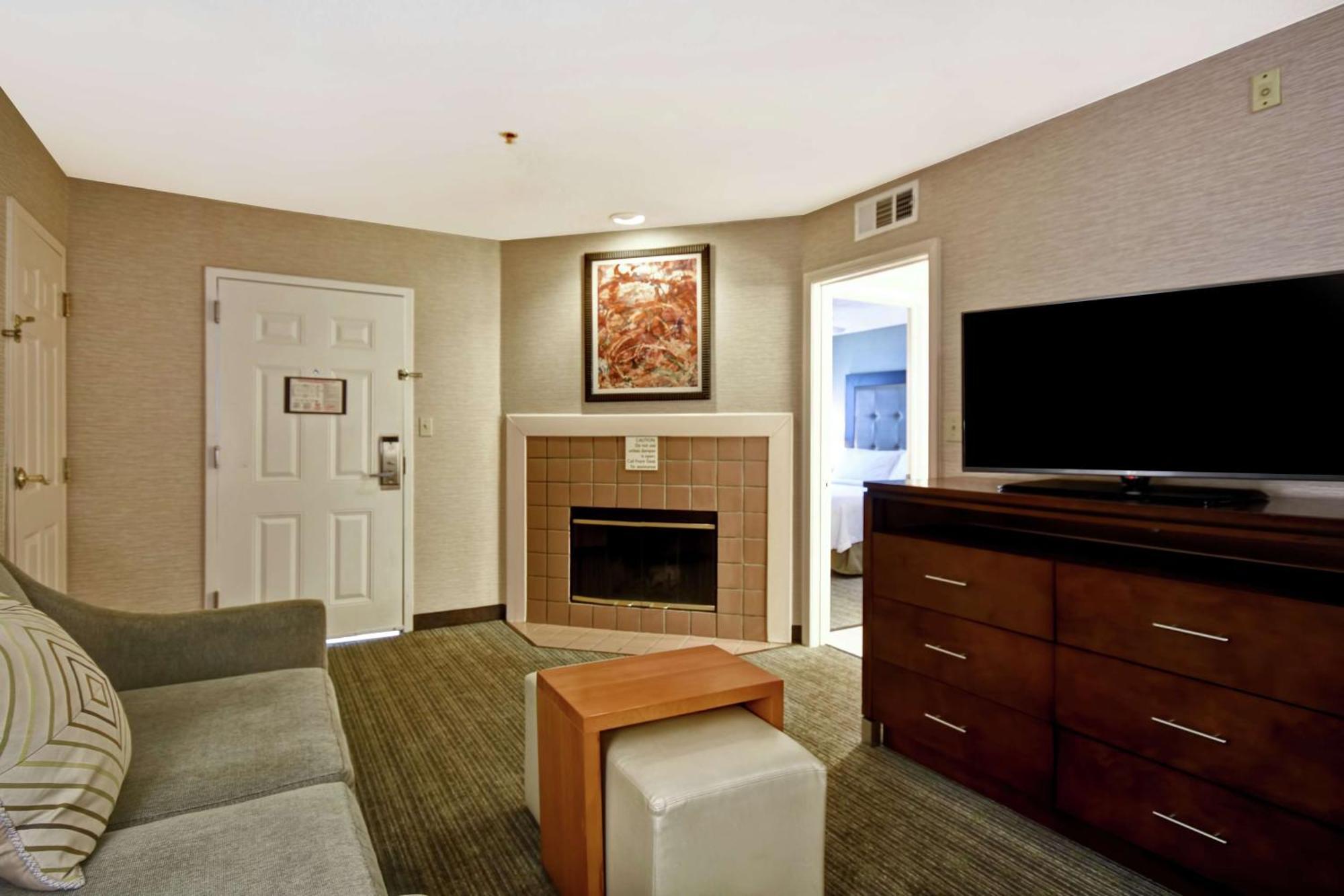 Two-Bedroom Suite - Non-Smoking