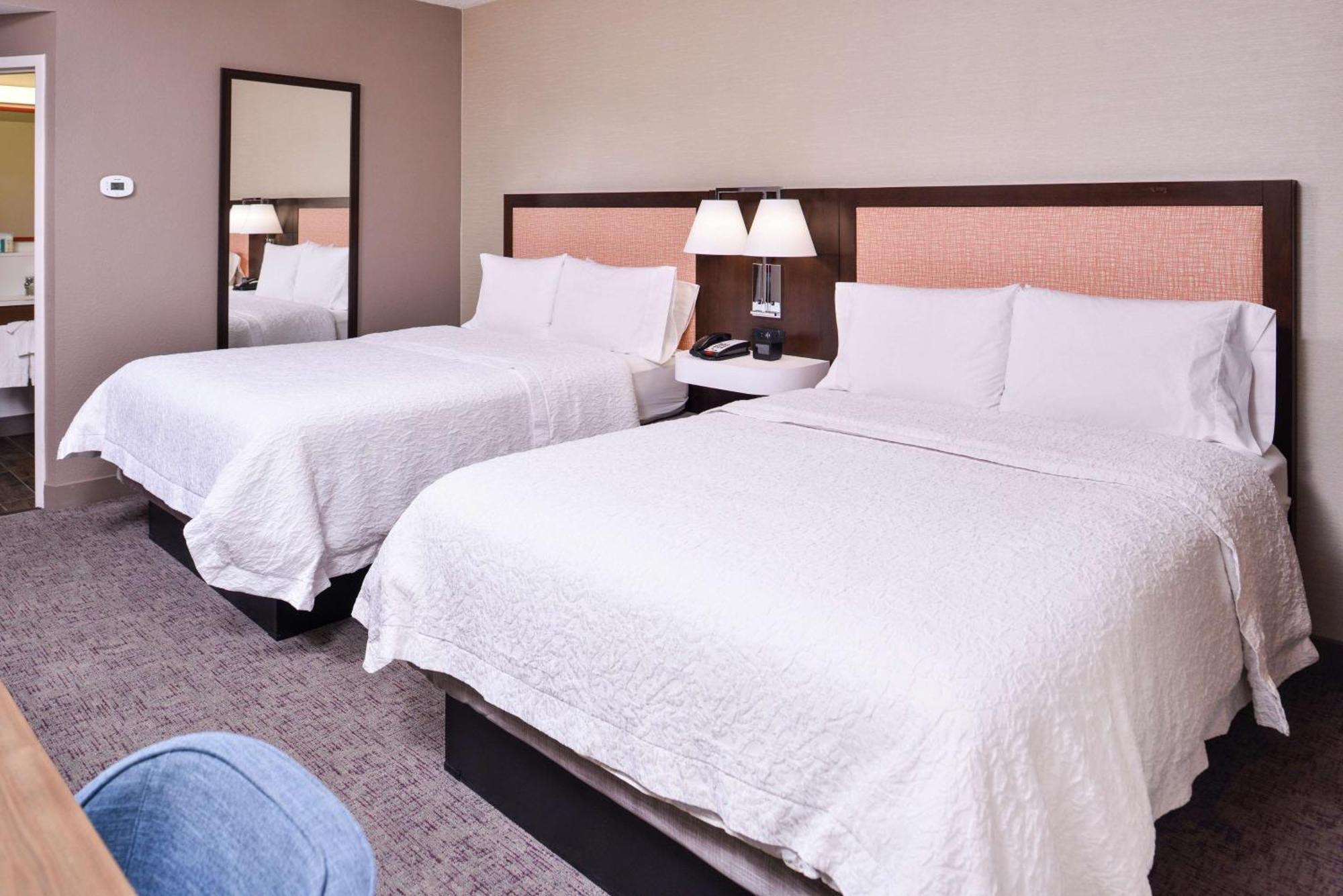 Room Two Queen Beds Non-Smoking