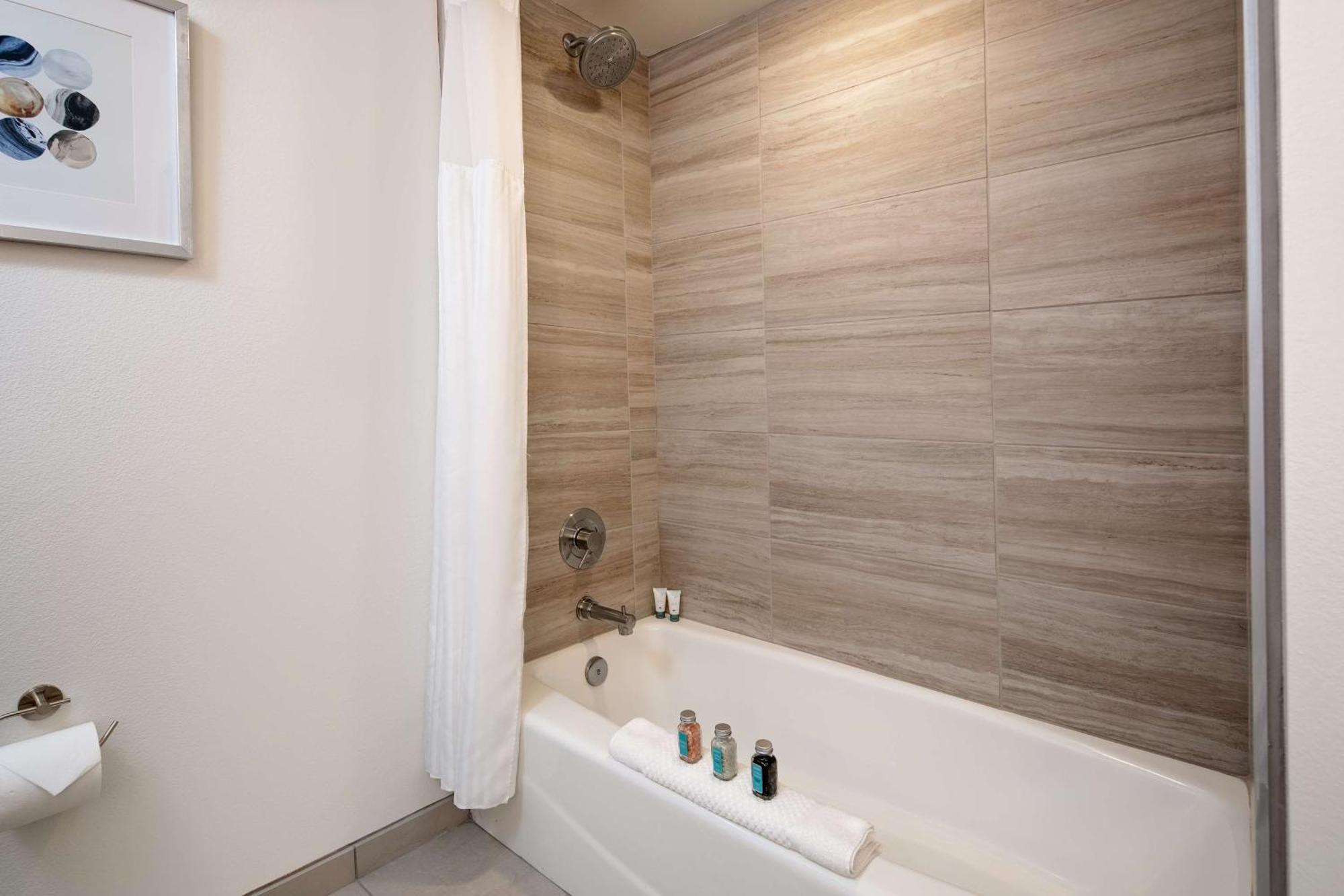 Premium King Room