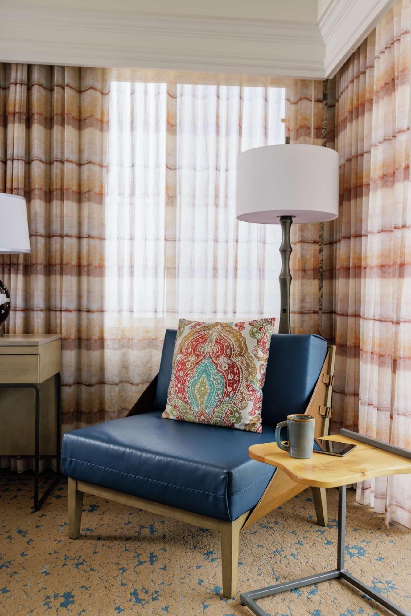 Premium King Room