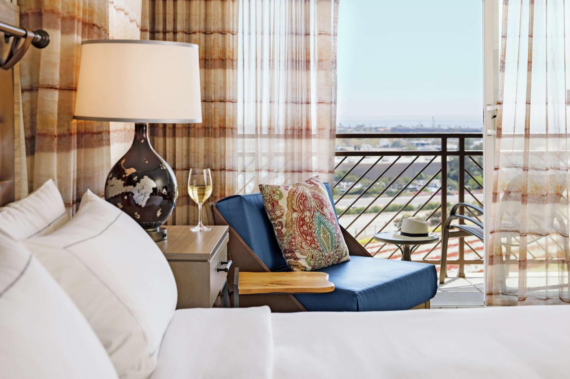 Premium King Room