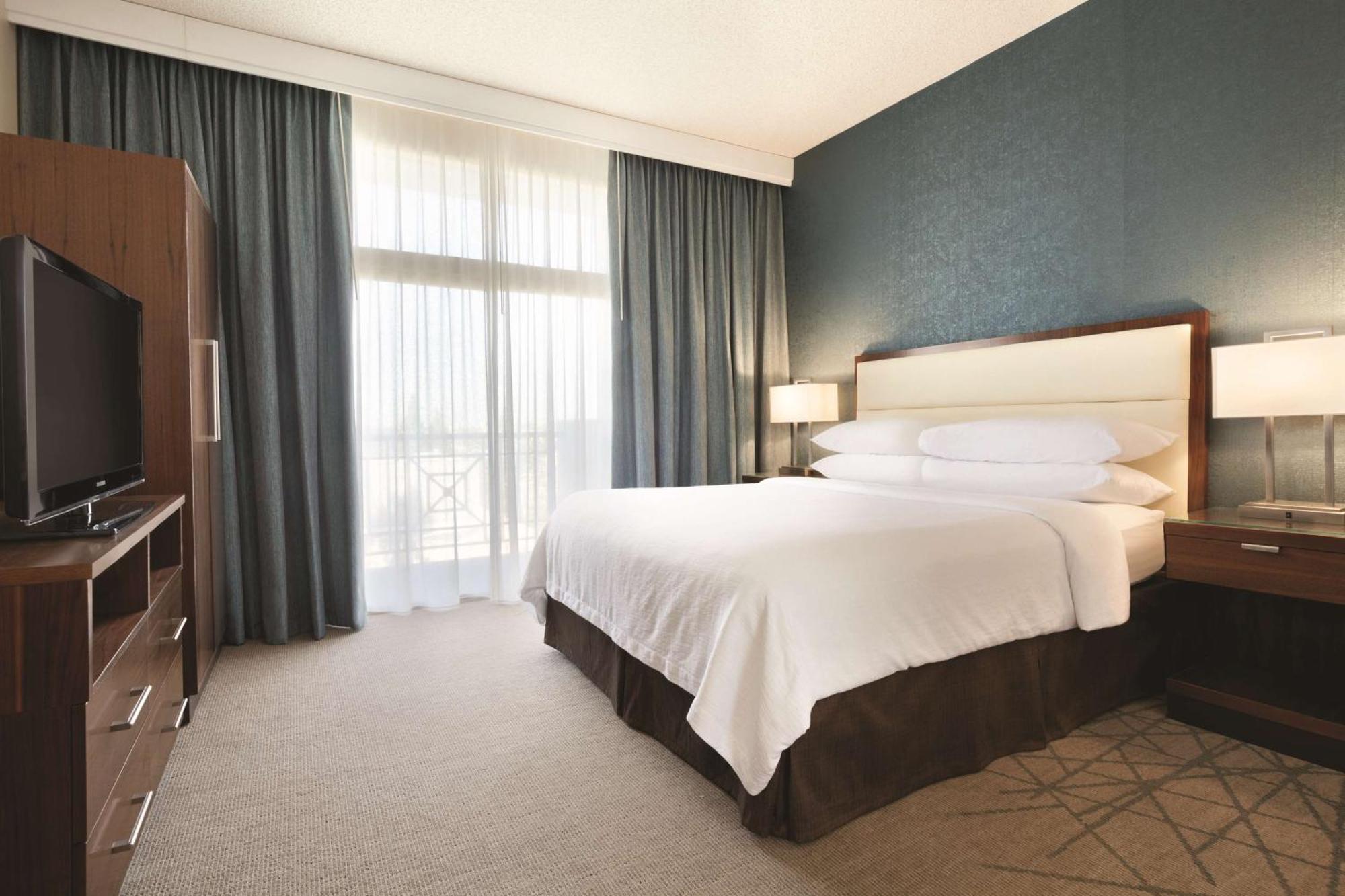 Two-Room King Suite Moutain View