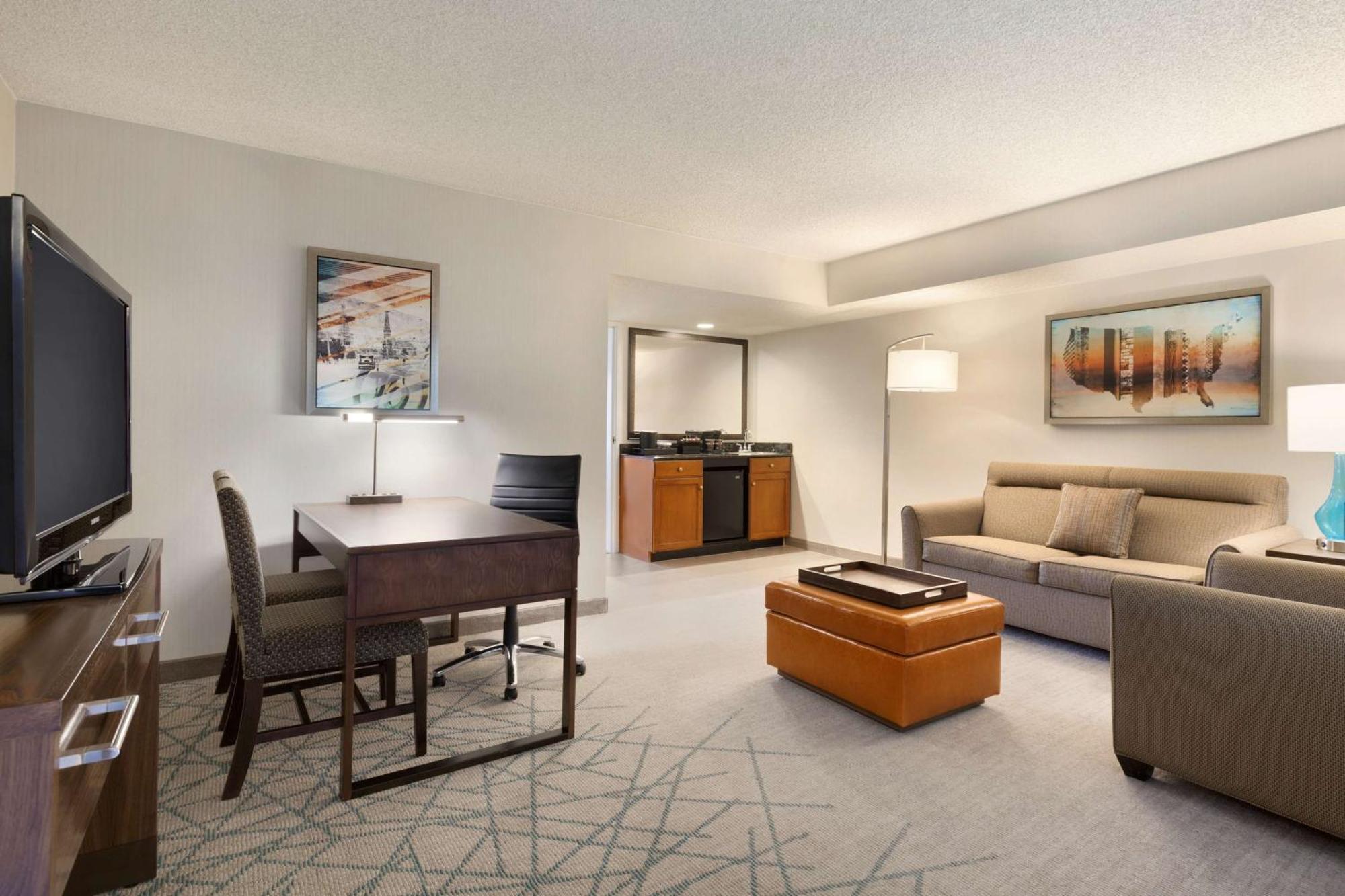 Two-Room Corner King Suite Sofa Bed