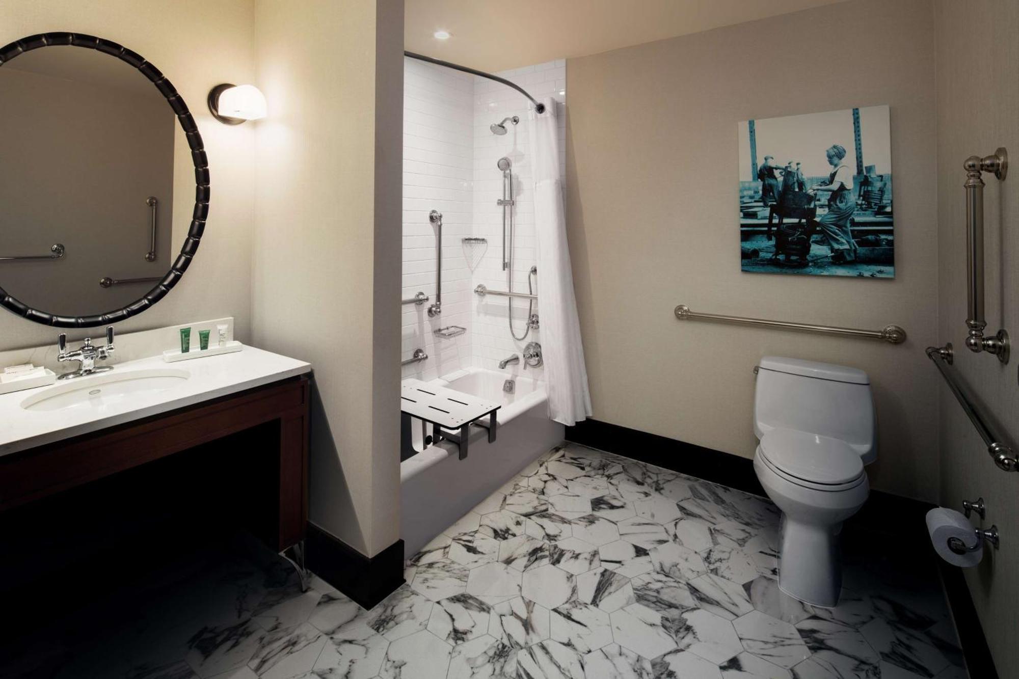 Queen Room Two Queen Beds Mobility Access