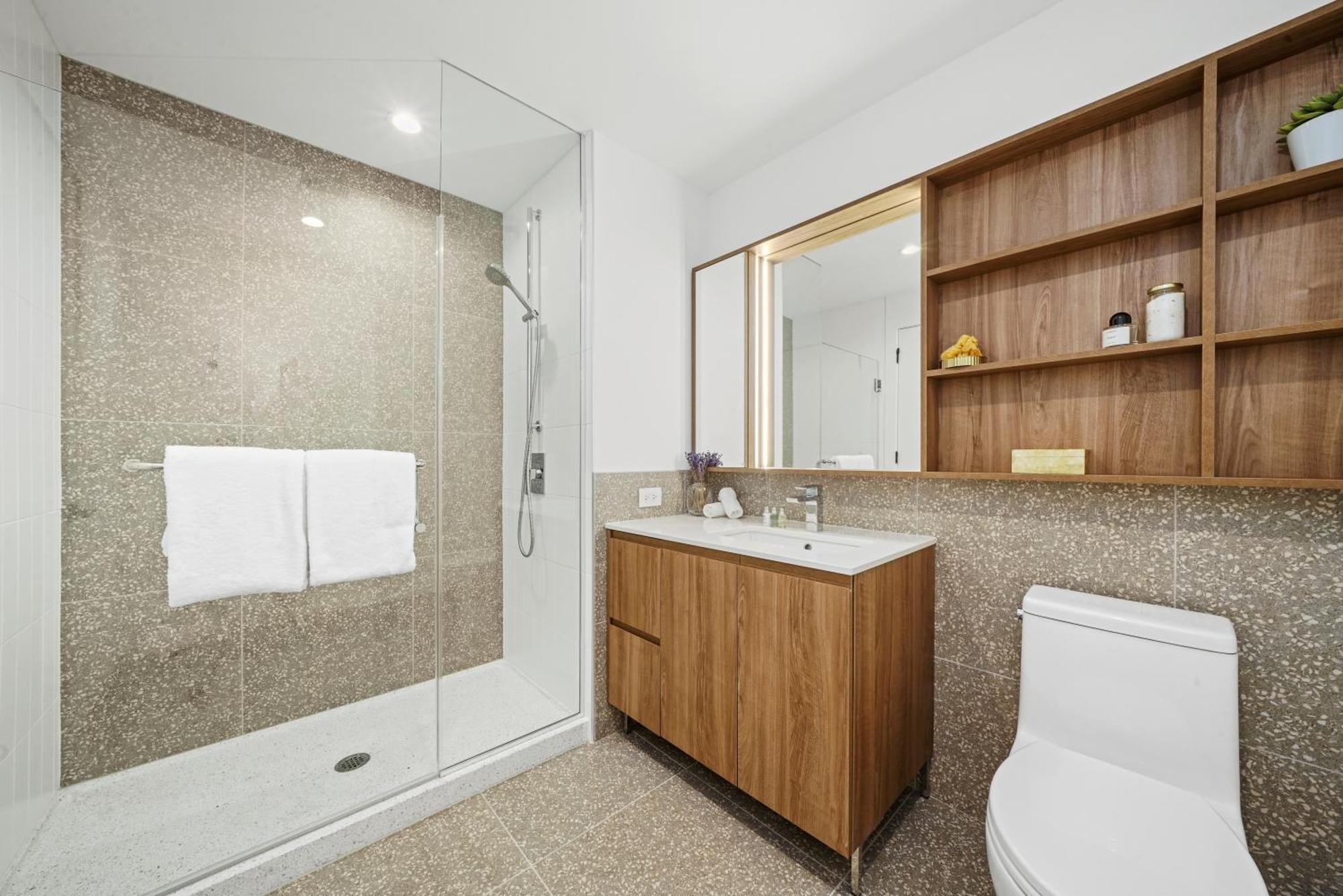 Level Suite