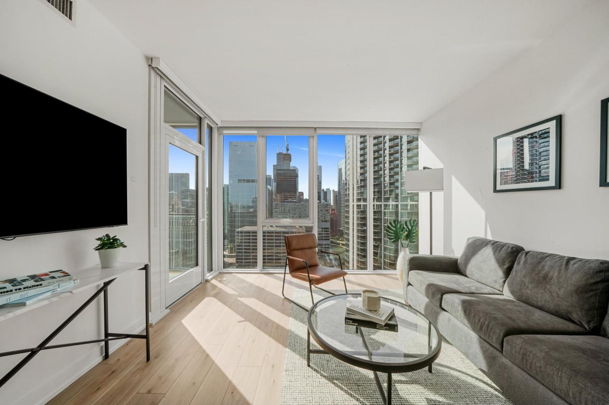 Deluxe One Bedroom Suite