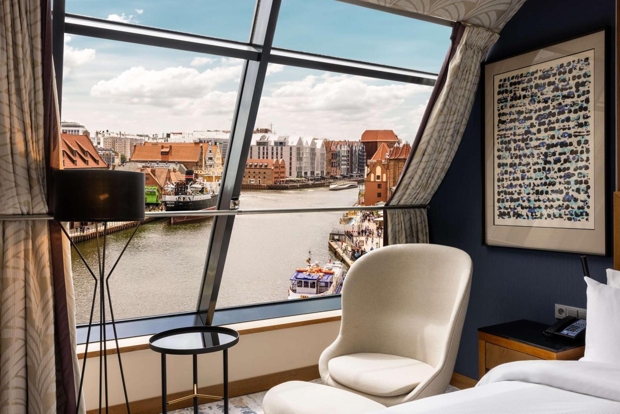 Deluxe King Room River View