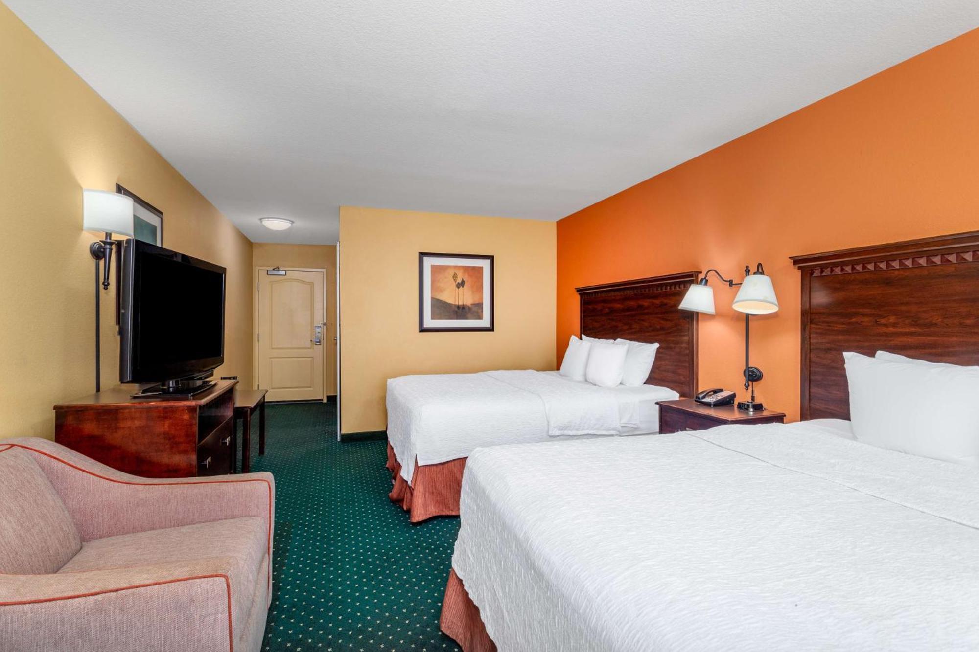 Room with Two Queen Beds - Non-Smoking