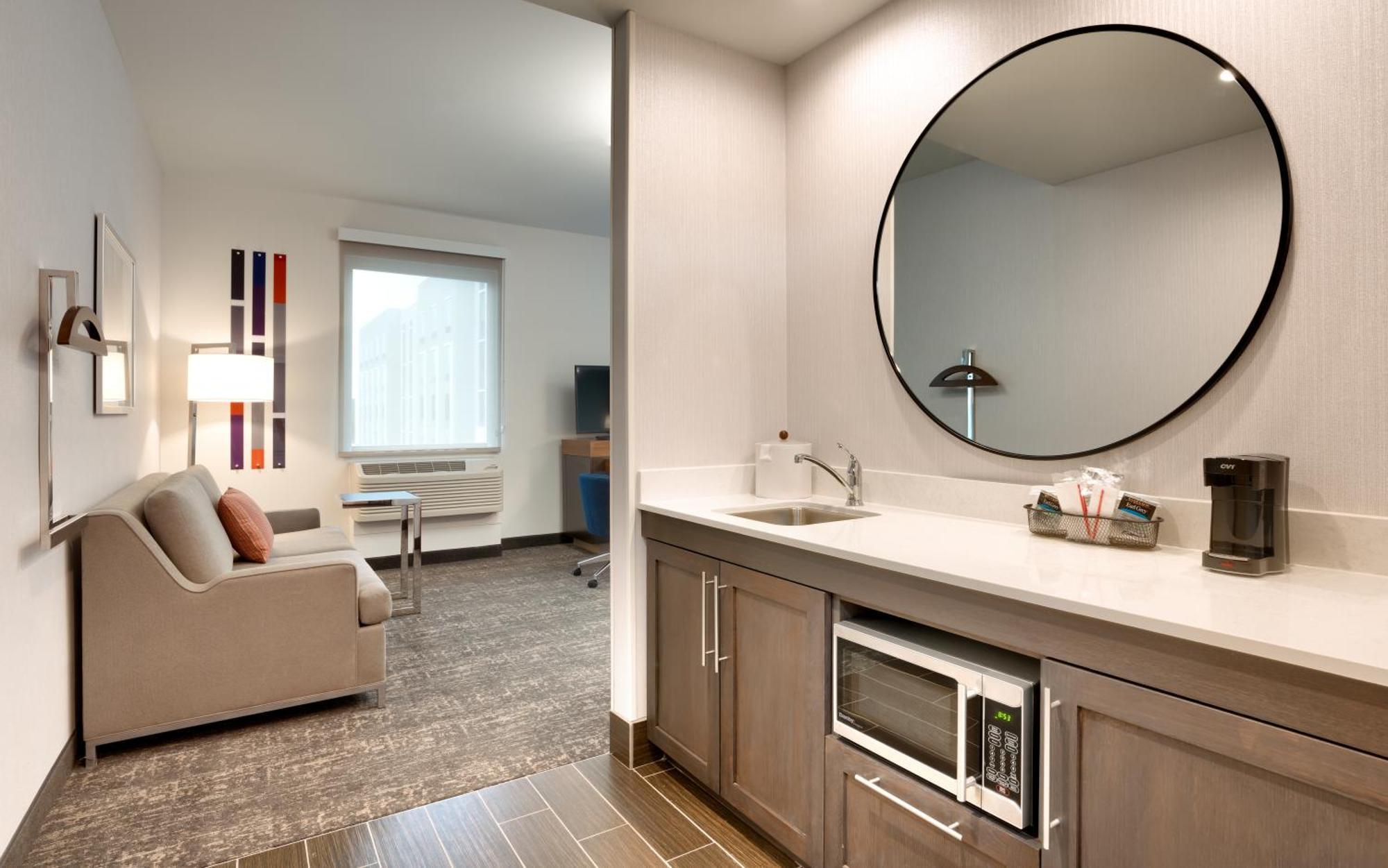 King Studio Suite Hearing Accessible