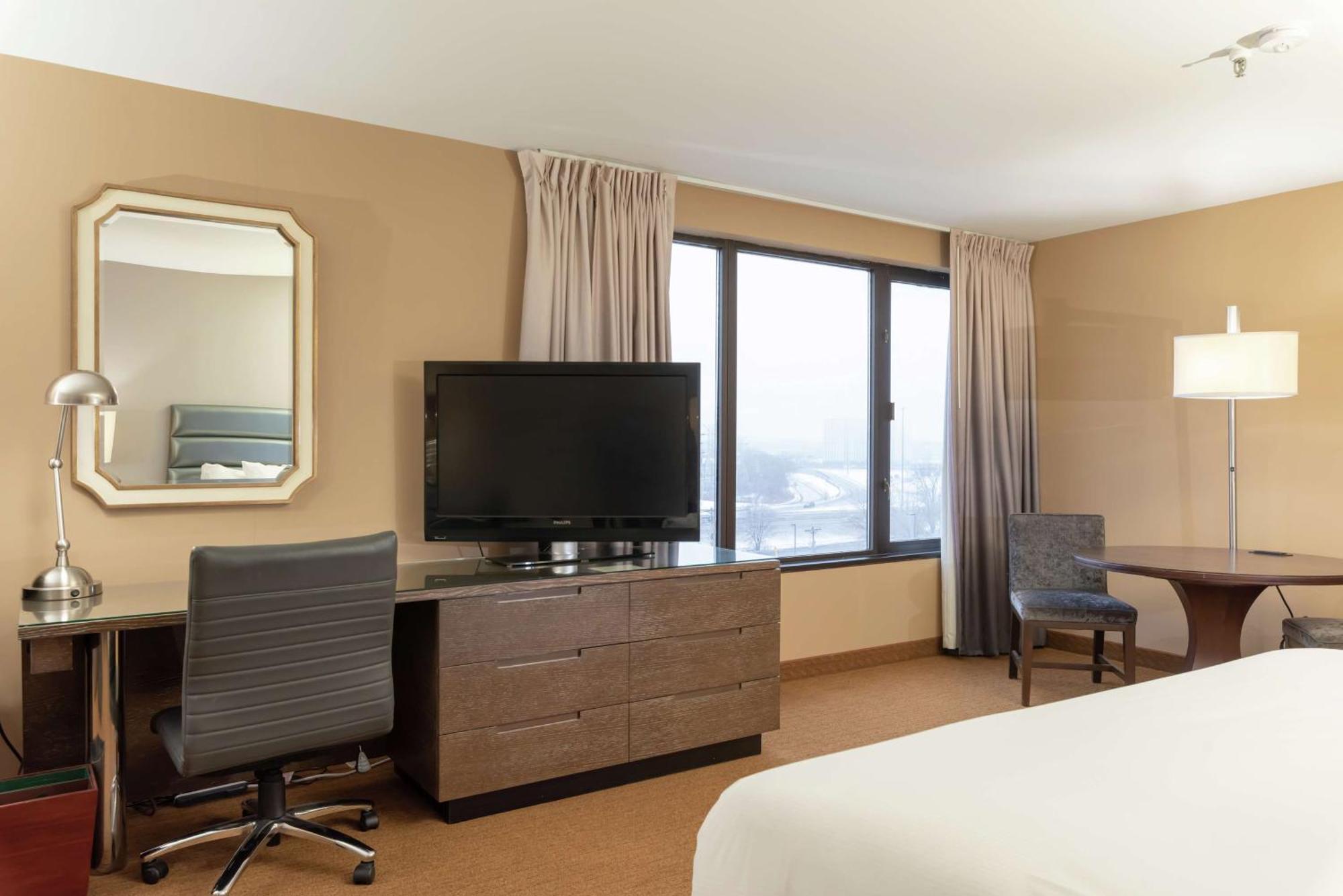 Two-Bedroom King Suite Spa Bath Non-Smoking,1772917844:JPEG