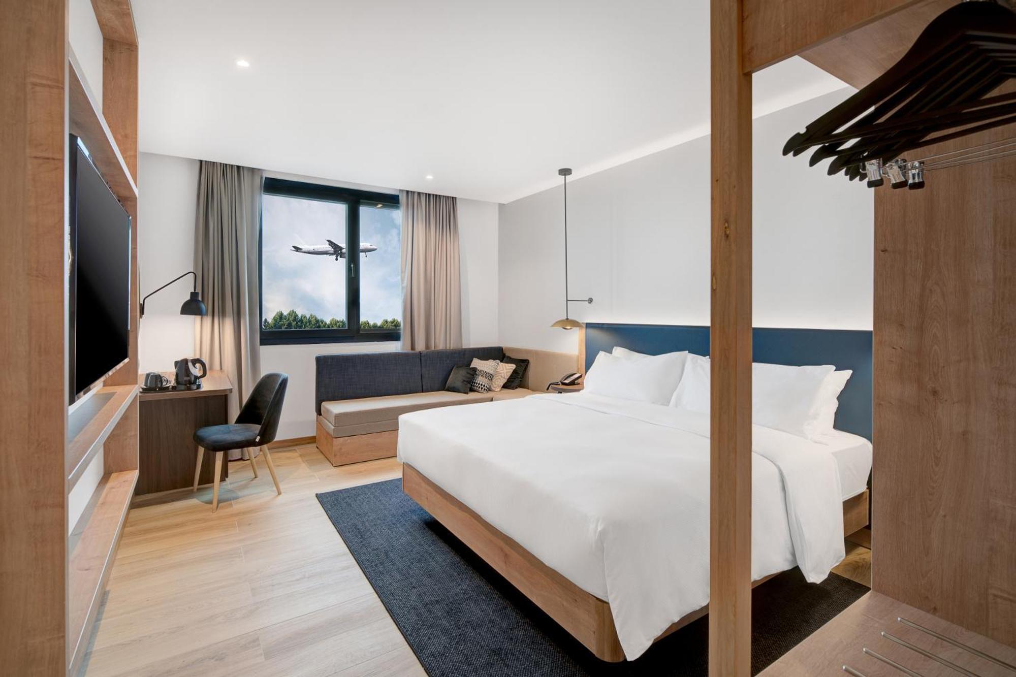 King Guest Room