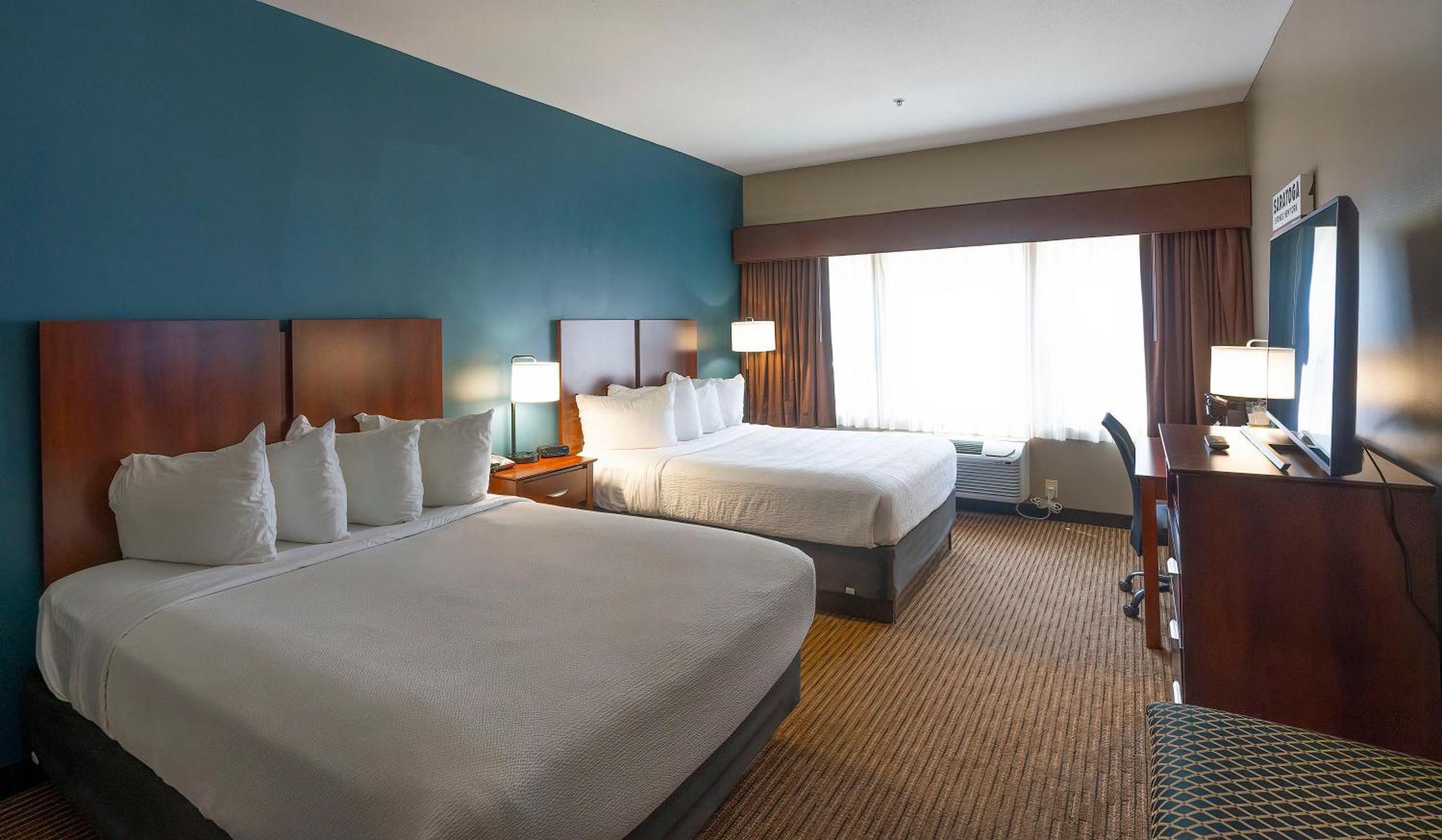 Quadruple Room Two Queen Beds Non Smoking